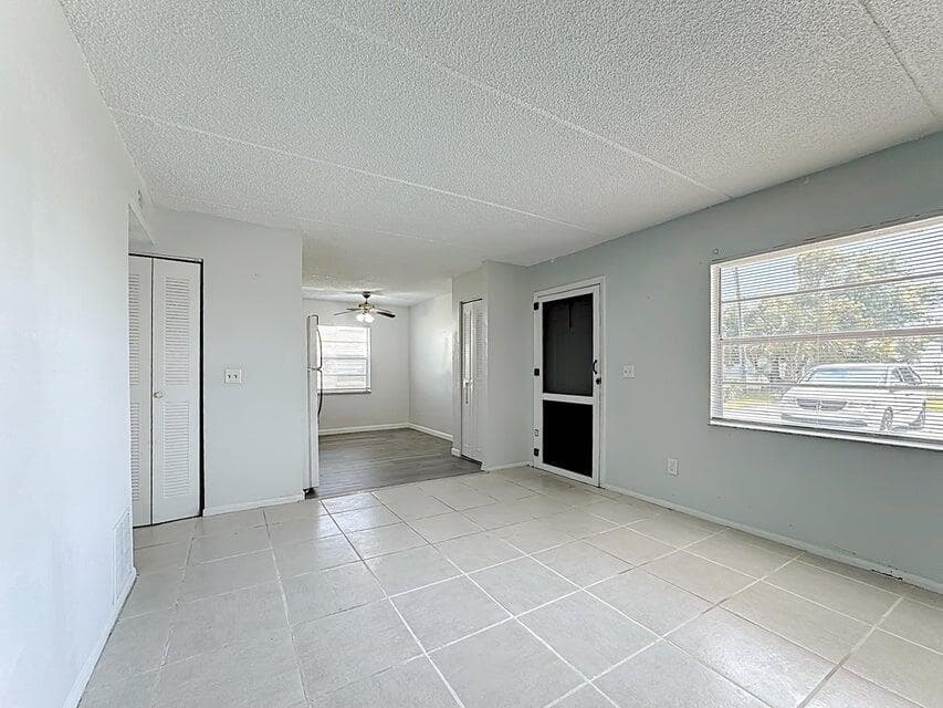 Xx 694 Michigan Court, St. Cloud, FL 34769 — photo 8 of 17