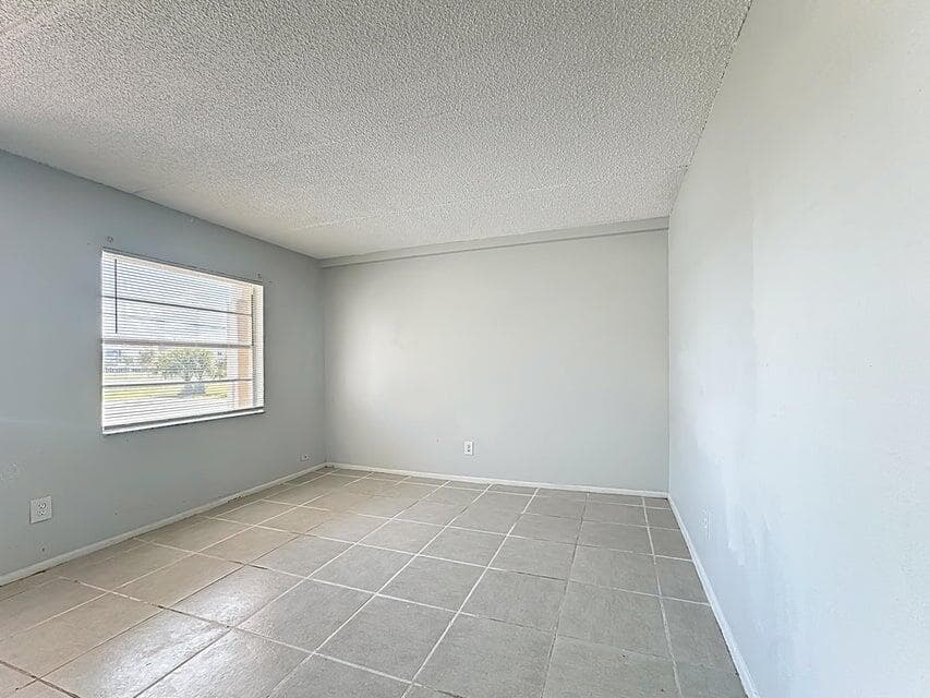 Xx 694 Michigan Court, St. Cloud, FL 34769 — photo 7 of 17