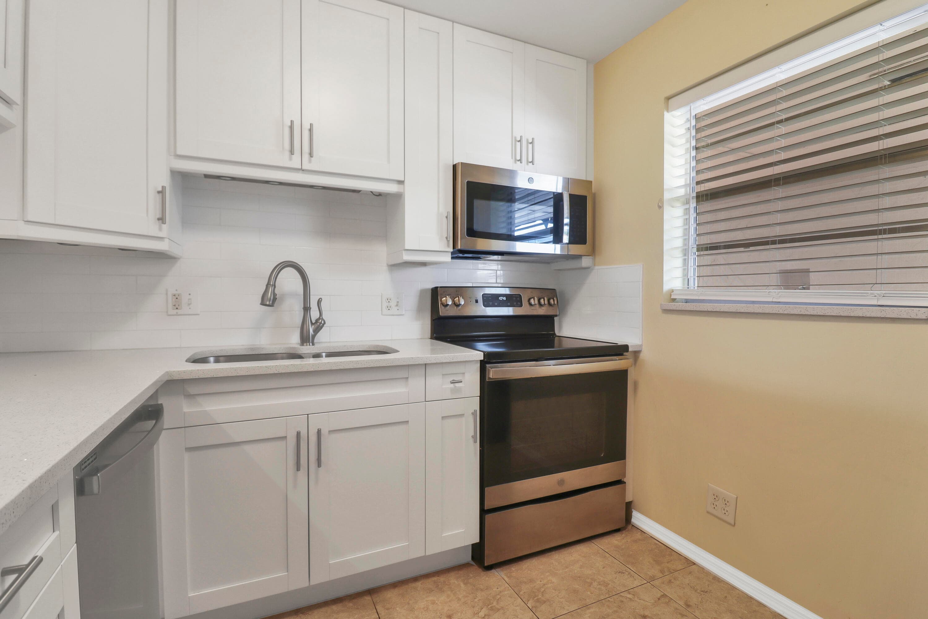 12016 Greenway Circle S 204, Royal Palm Beach, FL 33411 — photo 3 of 17