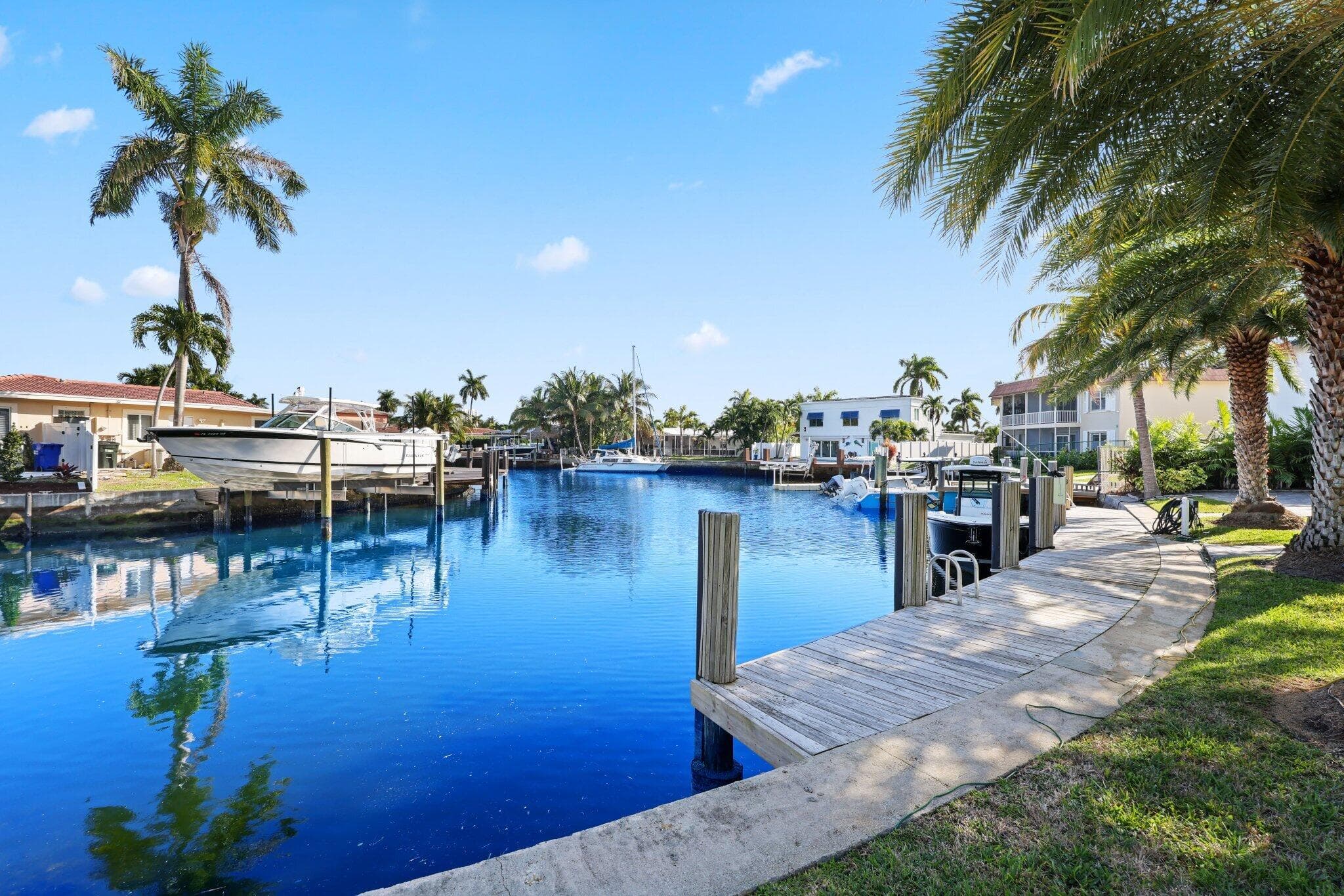 830 SE 22nd Avenue, Pompano Beach, FL 33062 — photo 4 of 68
