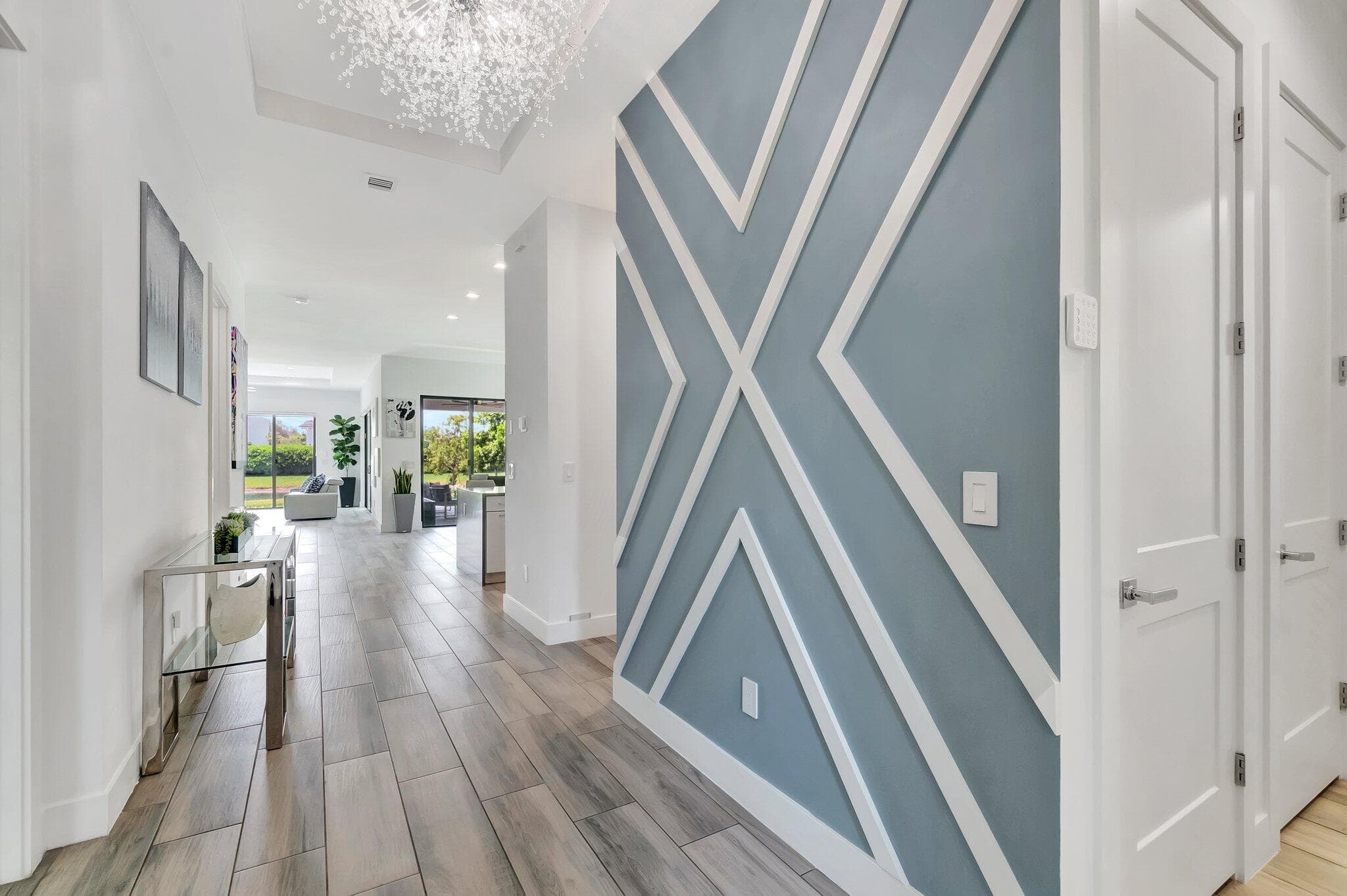 2828 Gin Berry Way, West Palm Beach, FL 33401 — photo 4 of 56