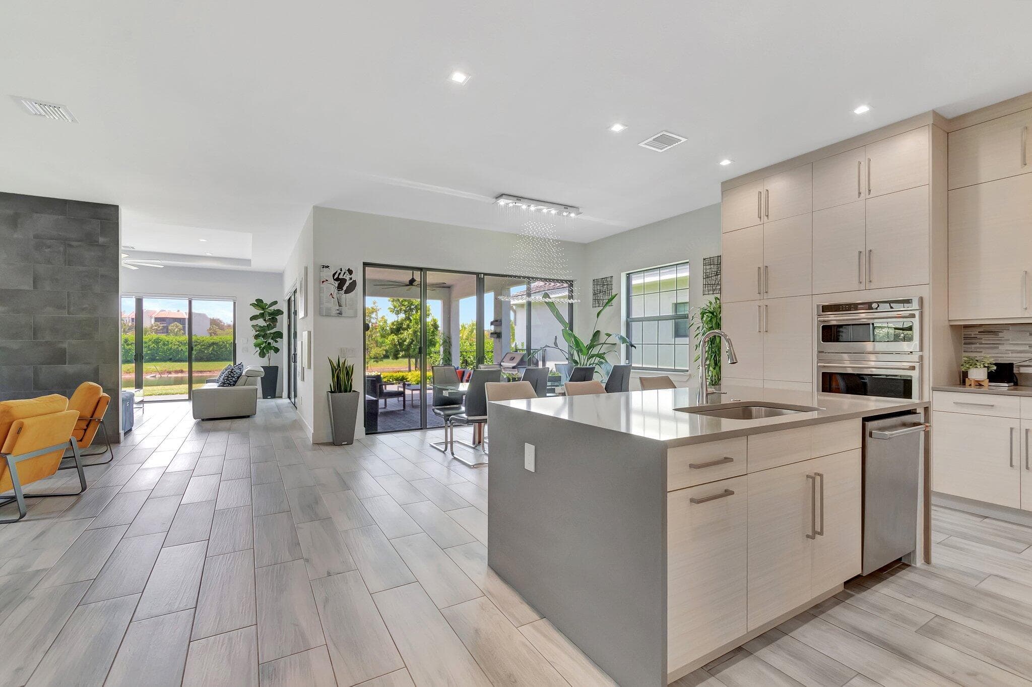 2828 Gin Berry Way, West Palm Beach, FL 33401 — photo 12 of 56