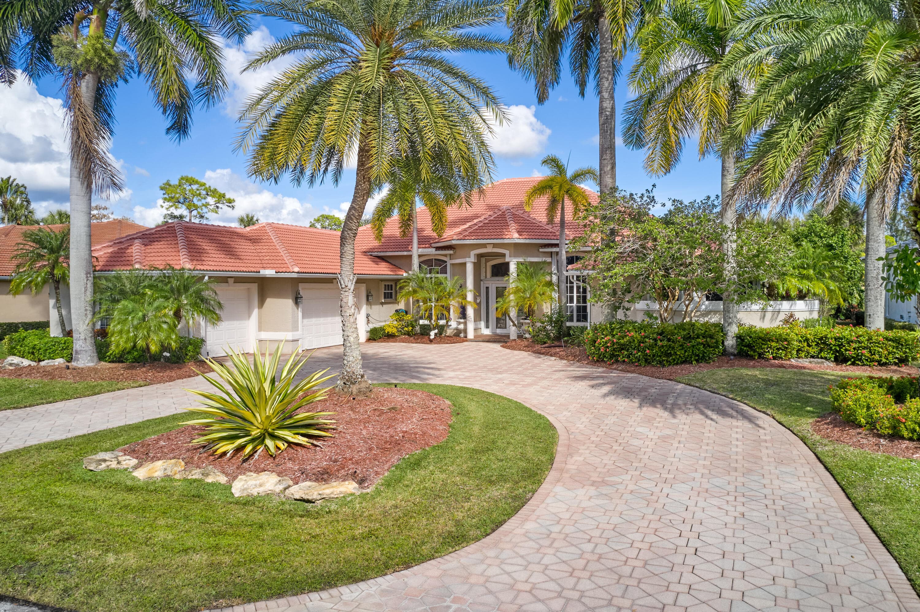 8444 Ironhorse Court, West Palm Beach, FL 33412 — photo 2 of 35
