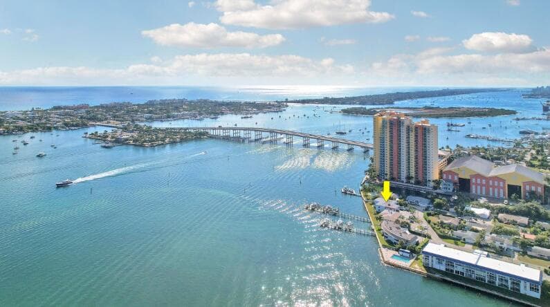 360 Wilma Circle 7, Riviera Beach, FL 33404 — photo 1 of 15