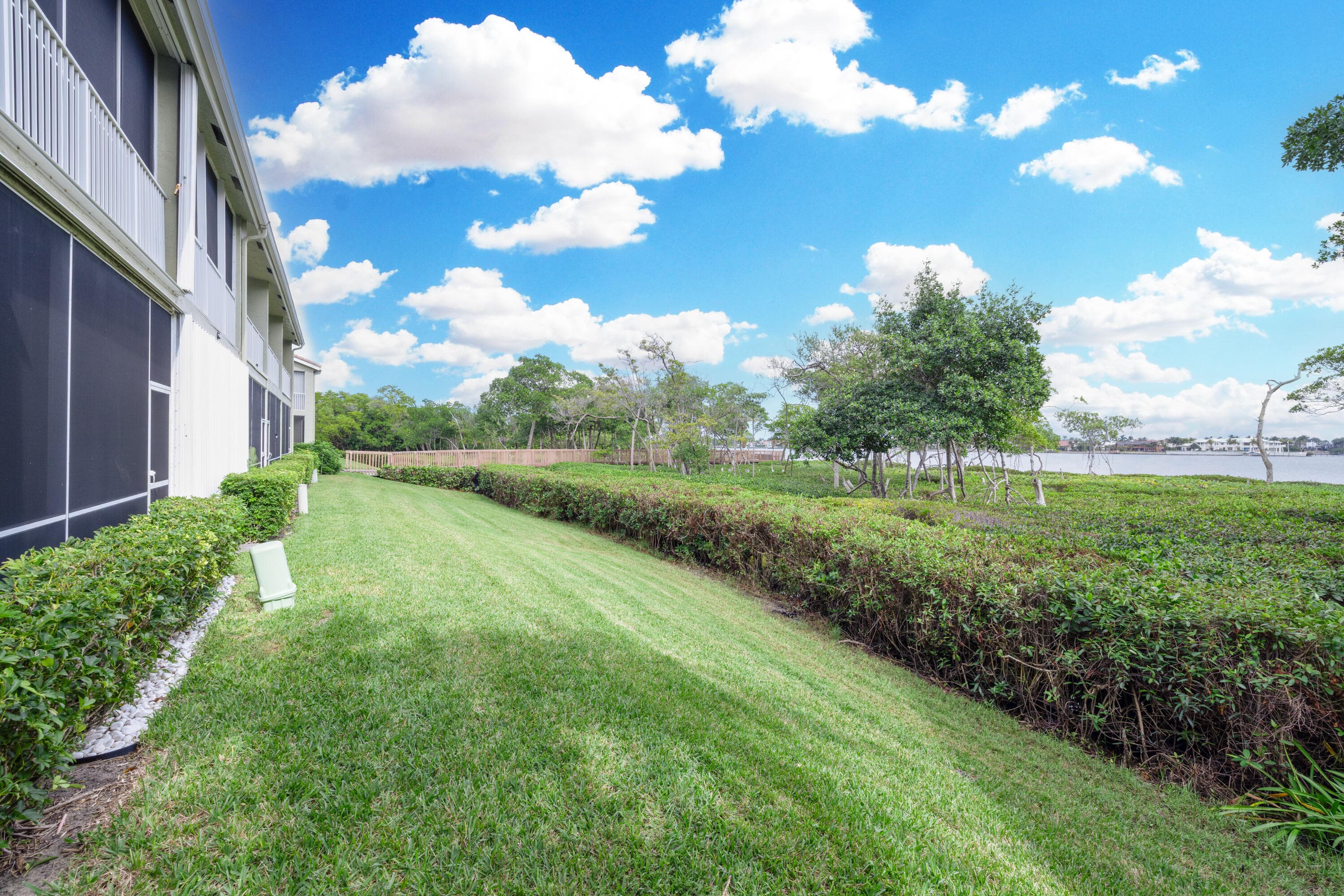 88 N Lakeshore Drive, Hypoluxo, FL 33462 — photo 37 of 64