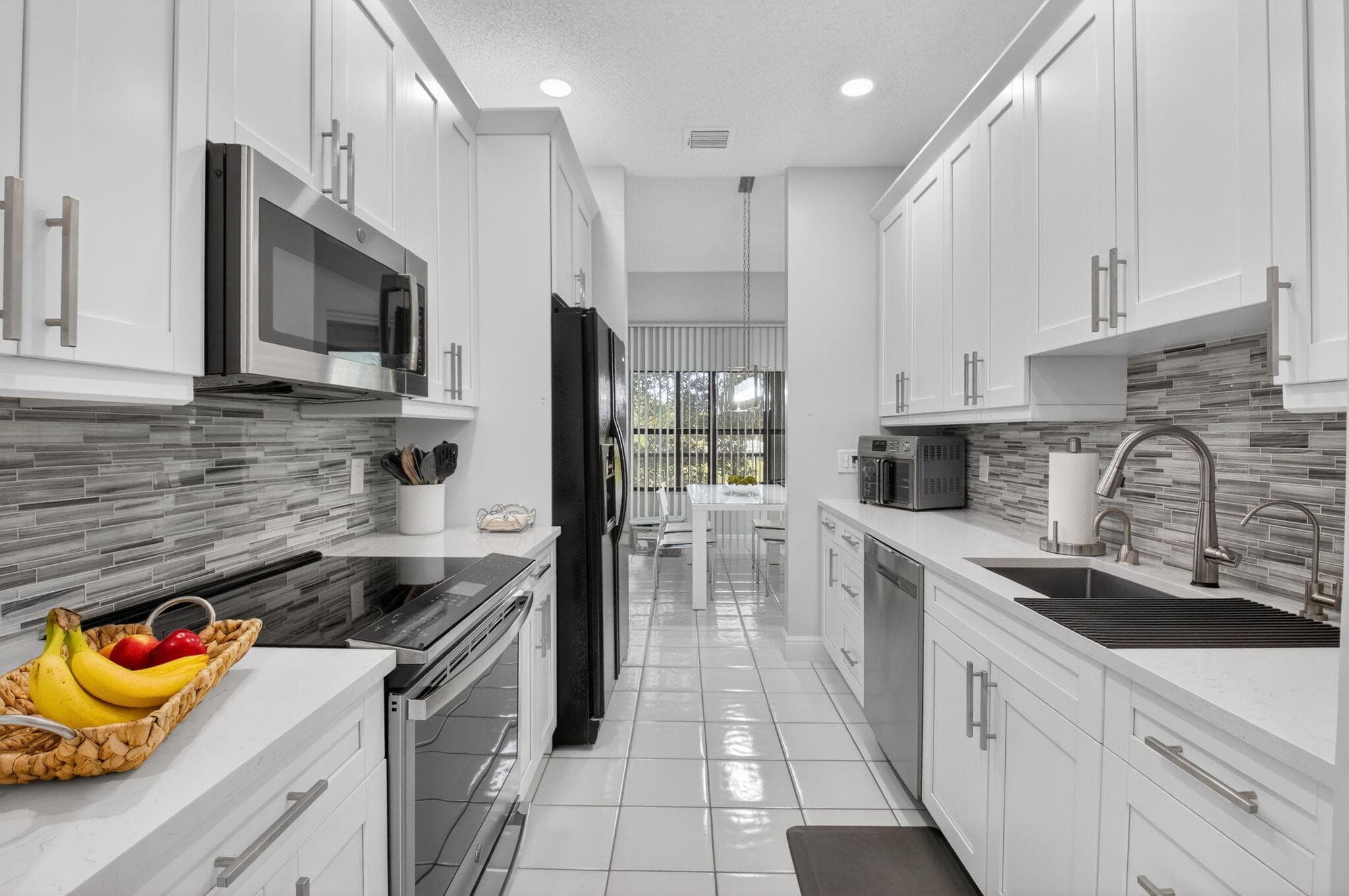 5374 Venetia Court E, Boynton Beach, FL 33437 — photo 10 of 56