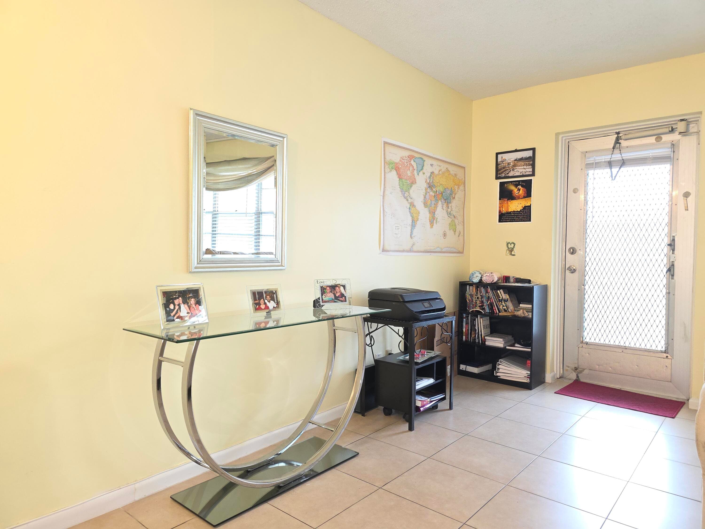 204 Kent L L, West Palm Beach, FL 33417 — photo 4 of 34