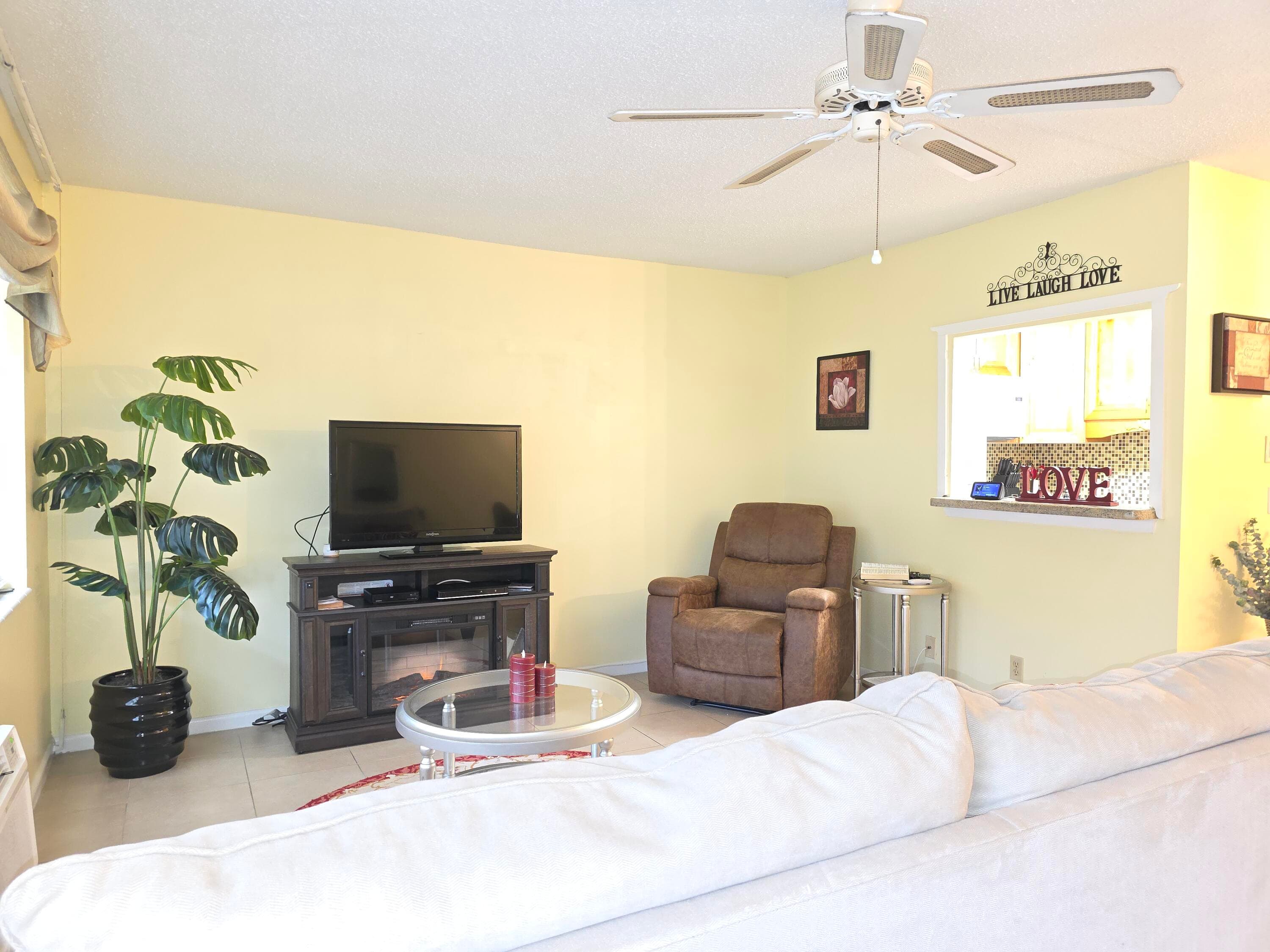 204 Kent L L, West Palm Beach, FL 33417 — photo 12 of 34