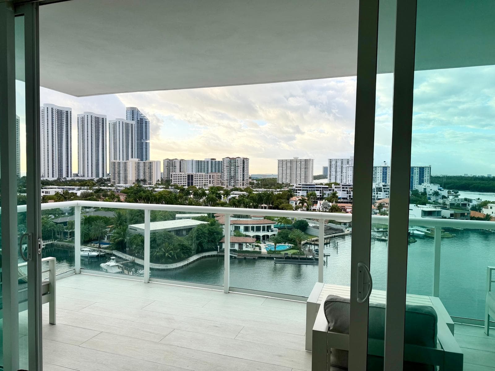 400 Sunny Isles Boulevard 1022, Sunny Isles Beach, FL 33160 — photo 3 of 33