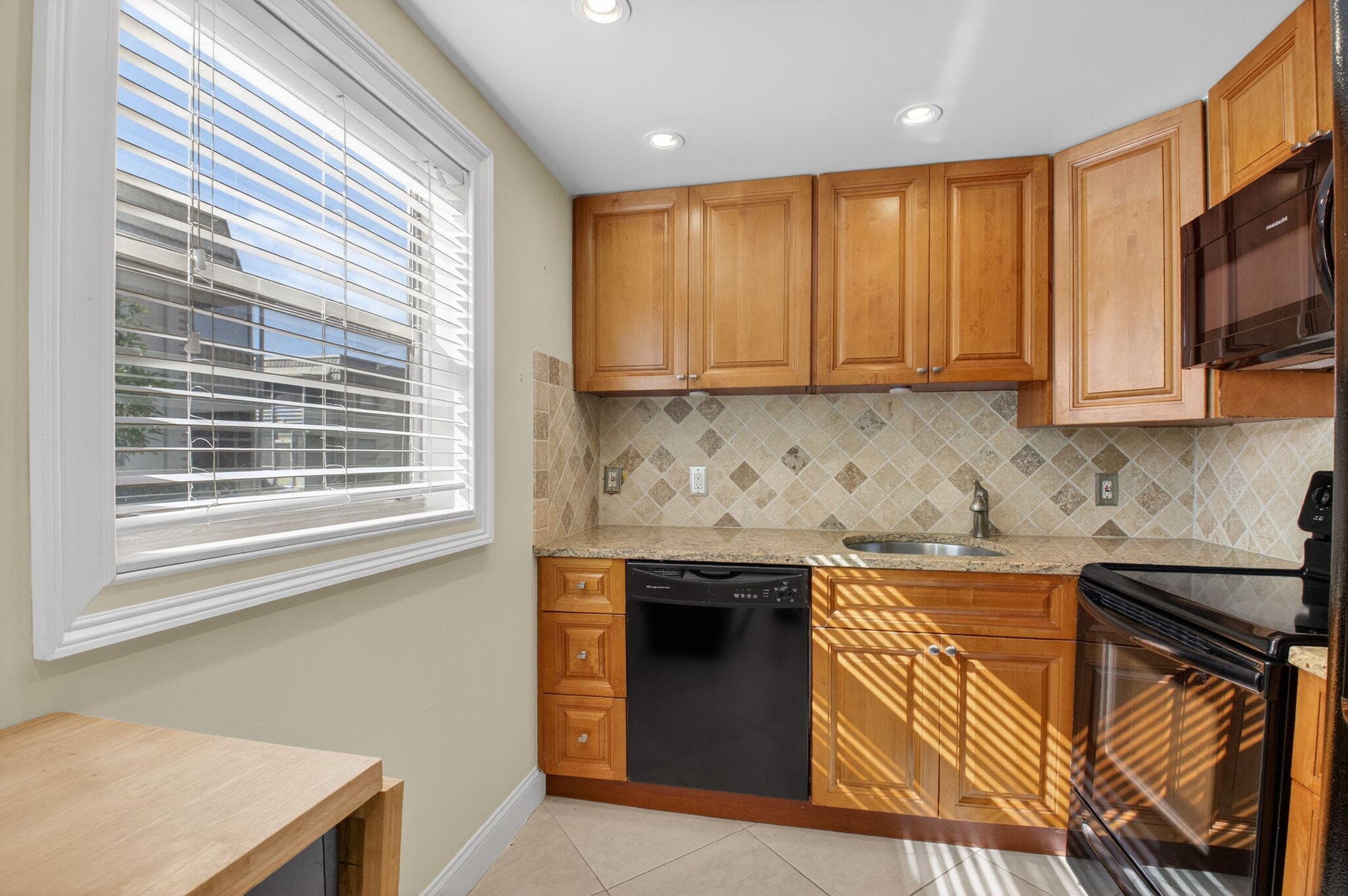 109 Monaco C 109, Delray Beach, FL 33446 — photo 7 of 47