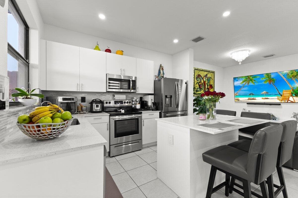 23426 SW 127th Place, Homestead, FL 33032 — photo 8 of 24