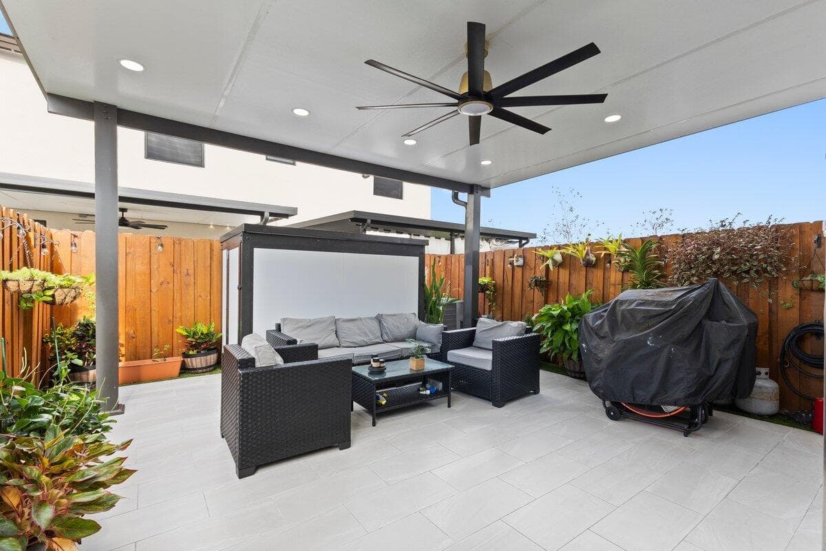 23426 SW 127th Place, Homestead, FL 33032 — photo 10 of 24