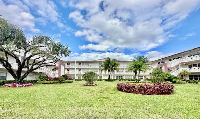 147 Fanshaw D, Boca Raton, FL 33434 — photo 1 of 28
