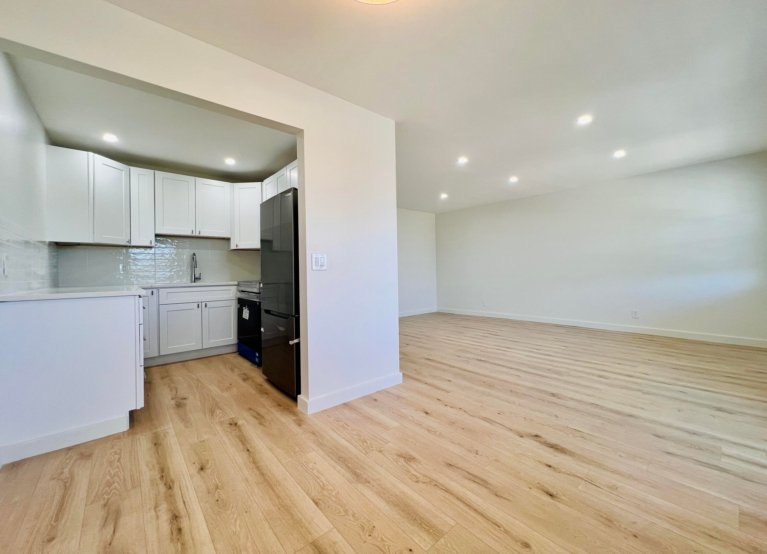 130 Chatham F, West Palm Beach, FL 33417 — photo 1 of 18