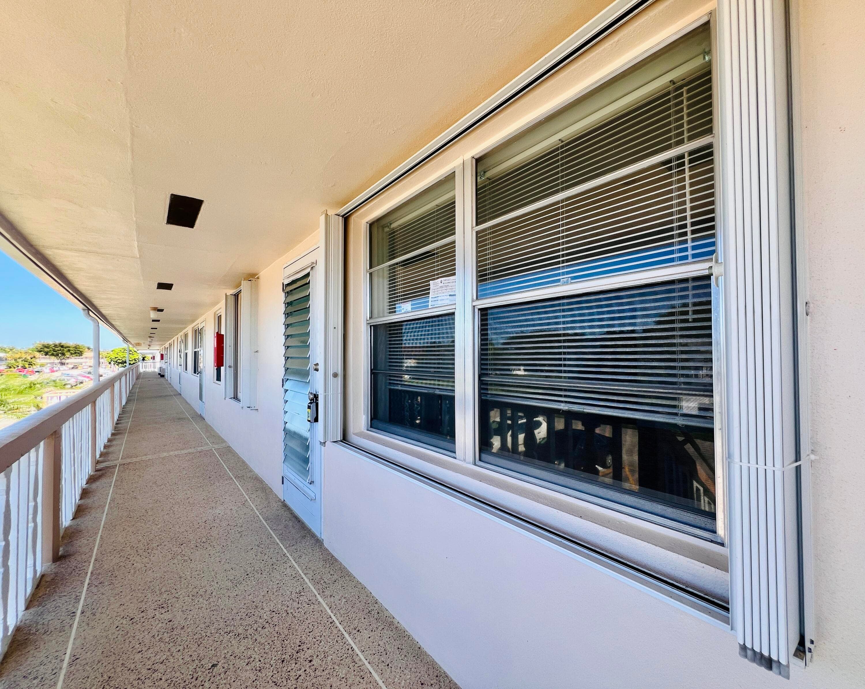 130 Chatham F, West Palm Beach, FL 33417 — photo 13 of 18
