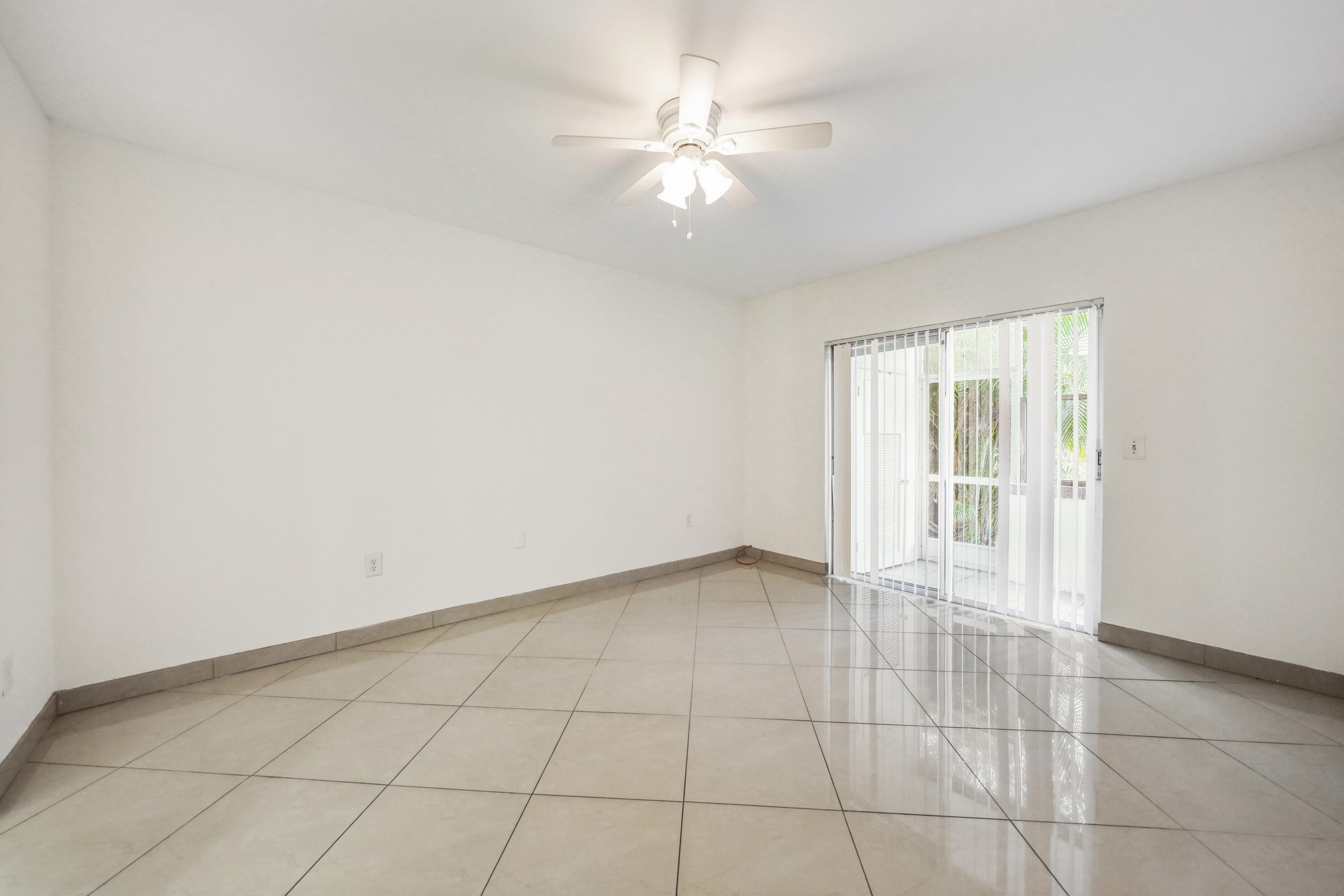 2878 Donnelly Drive 106, Lake Worth, FL 33462 — photo 11 of 20