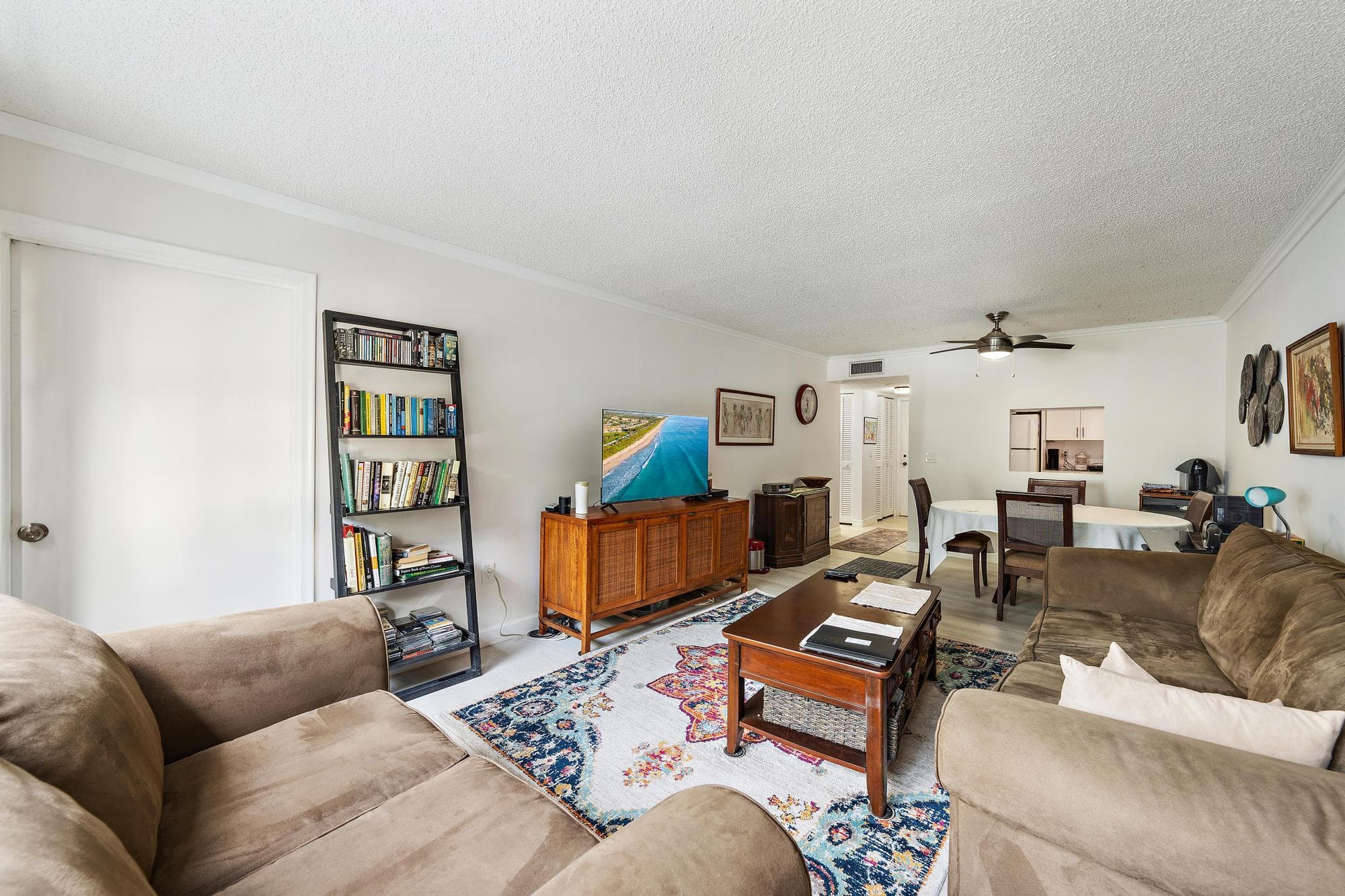 1516 S Lakeside Drive 207, Lake Worth Beach, FL 33460 — photo 2 of 25