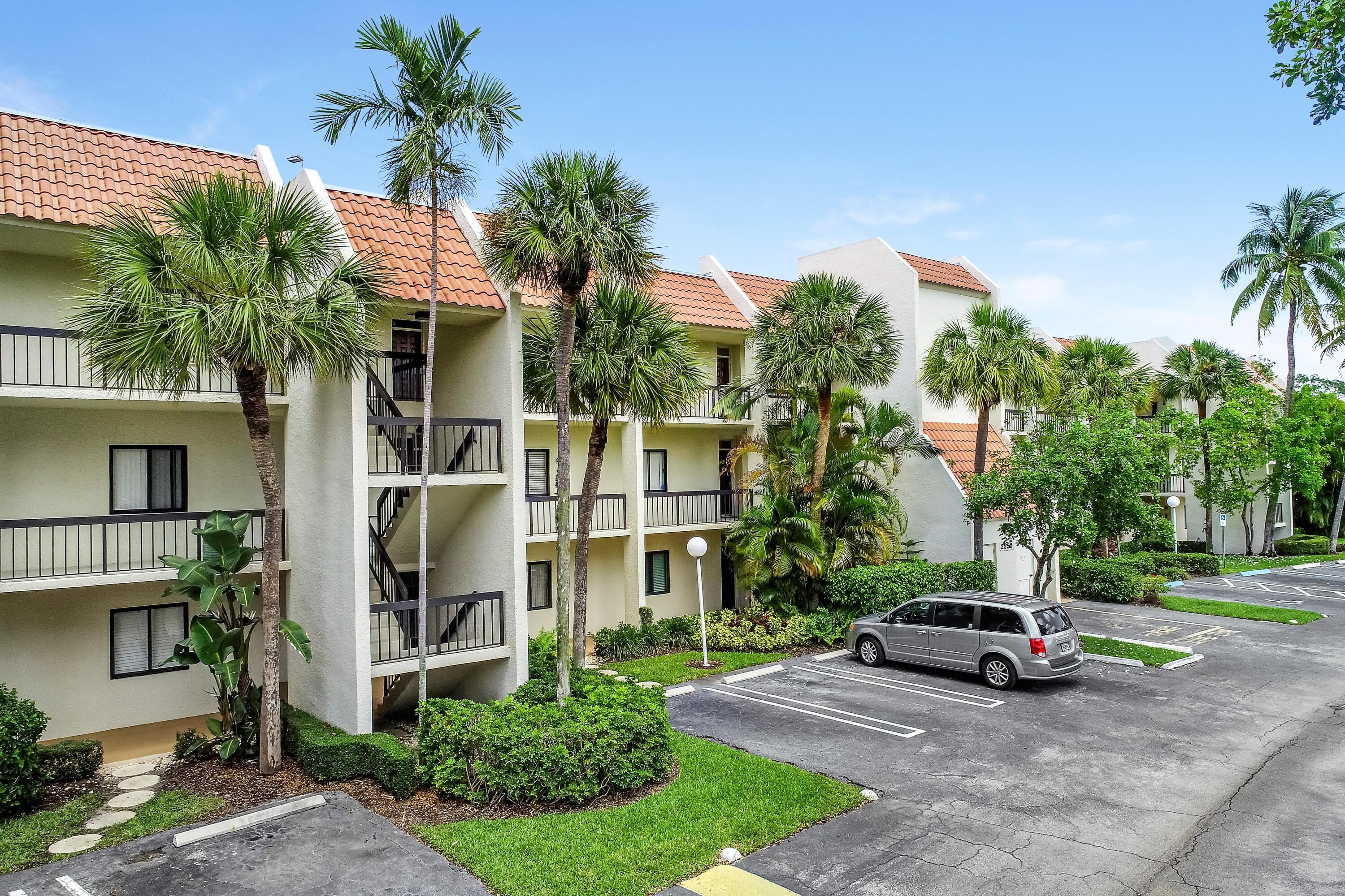2550 Presidential Way 301, West Palm Beach, FL 33401 — photo 43 of 43