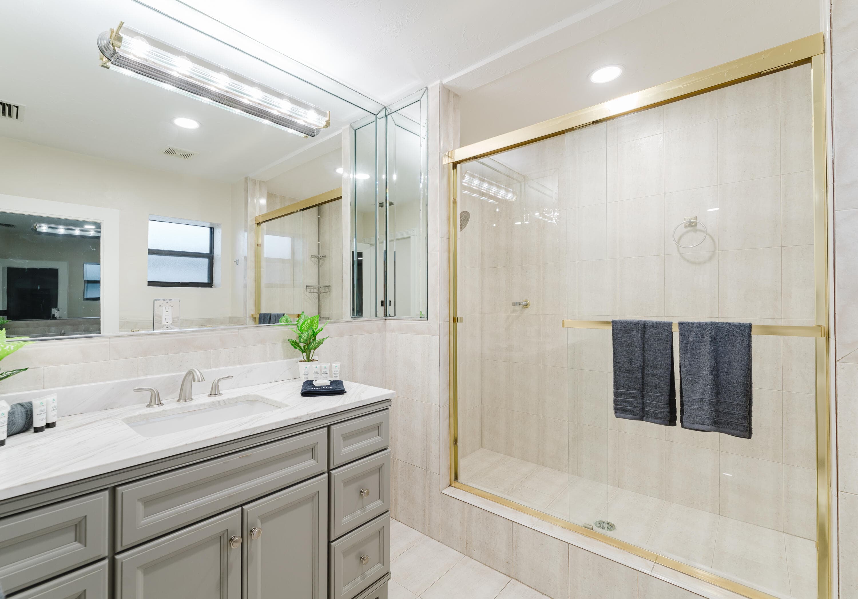 1016 NE 26th Avenue 1016, Pompano Beach, FL 33062 — photo 18 of 30