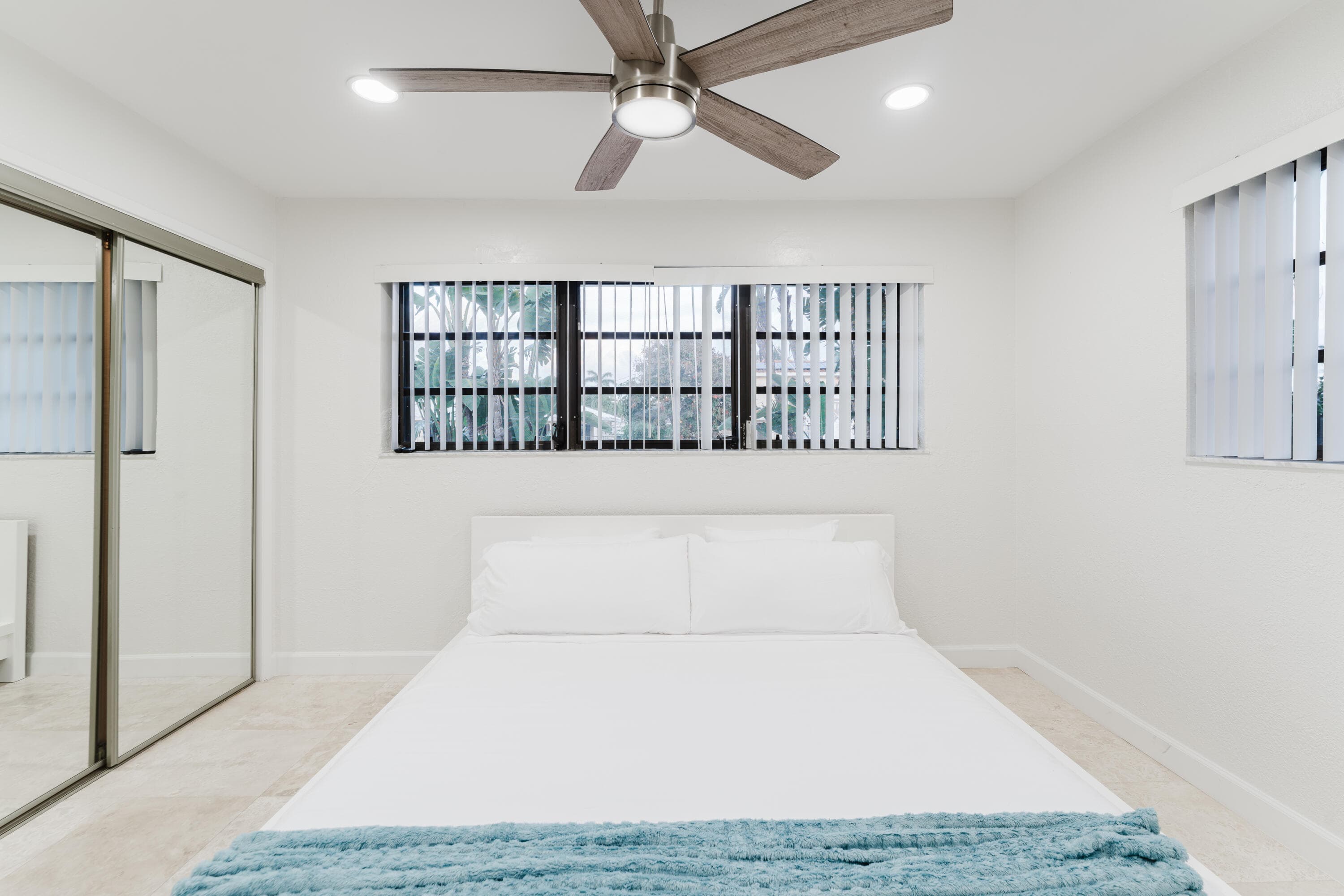 1016 NE 26th Avenue 1016, Pompano Beach, FL 33062 — photo 25 of 30