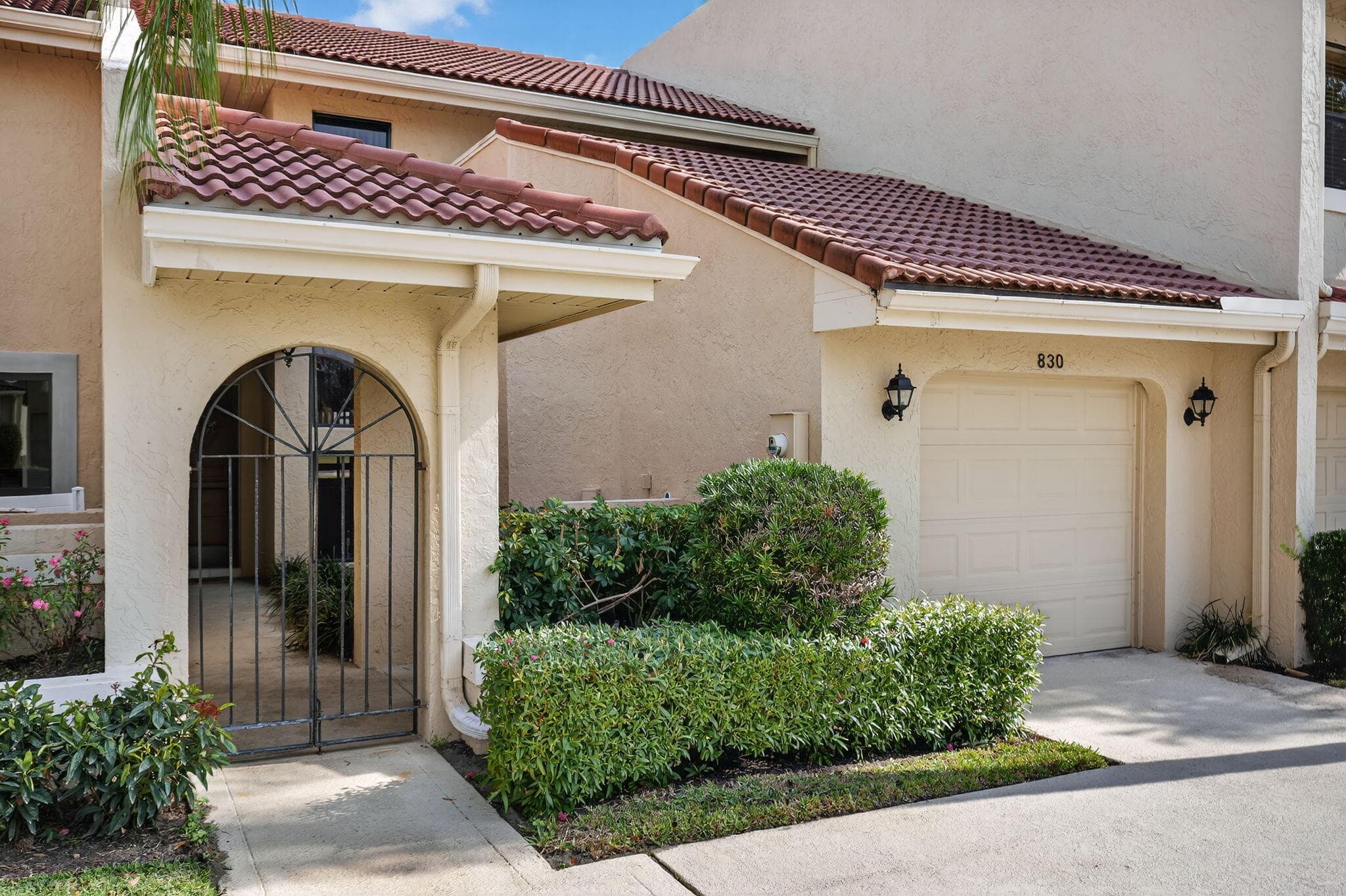830 Windermere Way, Palm Beach Gardens, FL 33418 — photo 2 of 41