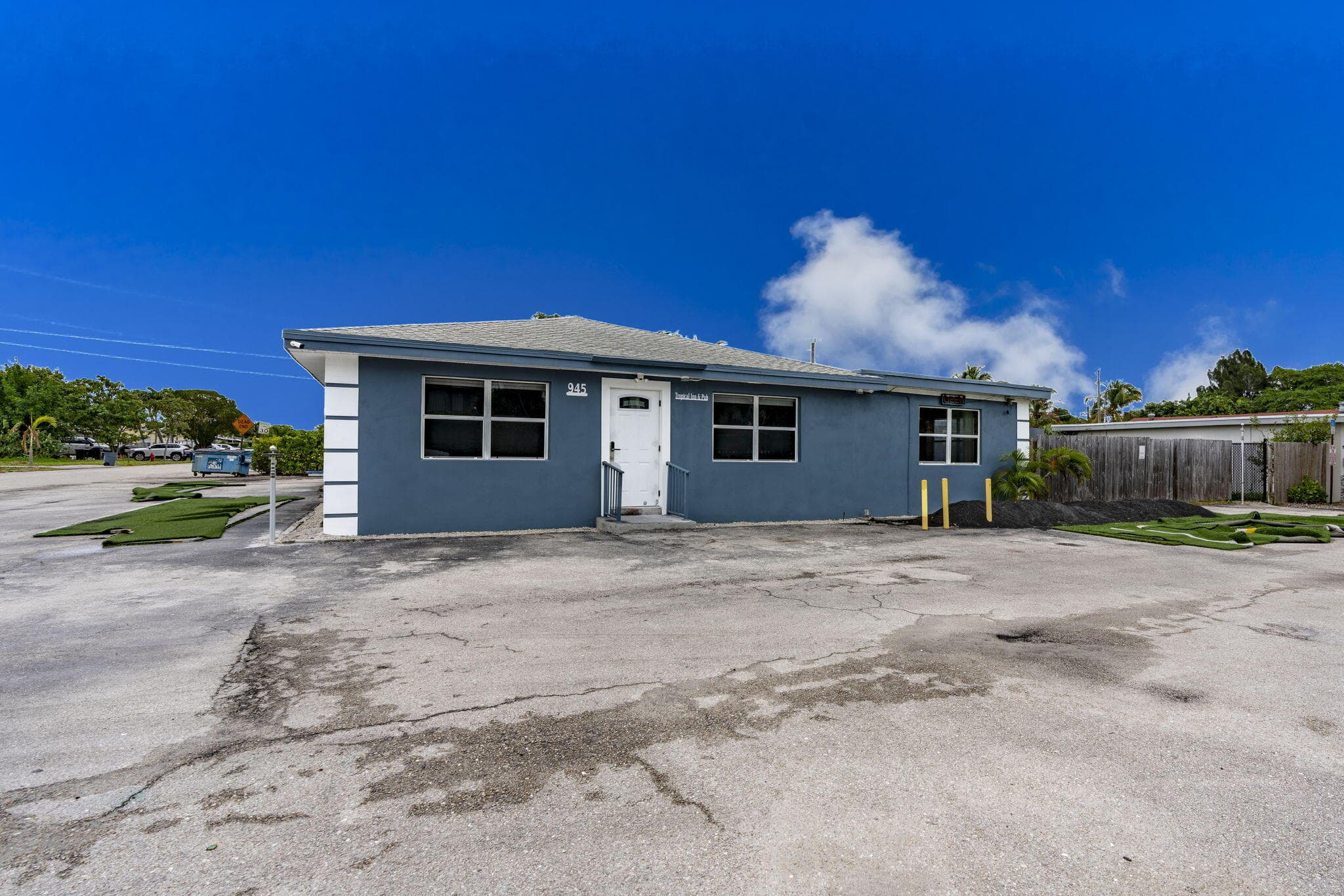 945 Miner Road, Lake Worth, FL 33462 — photo 3 of 102