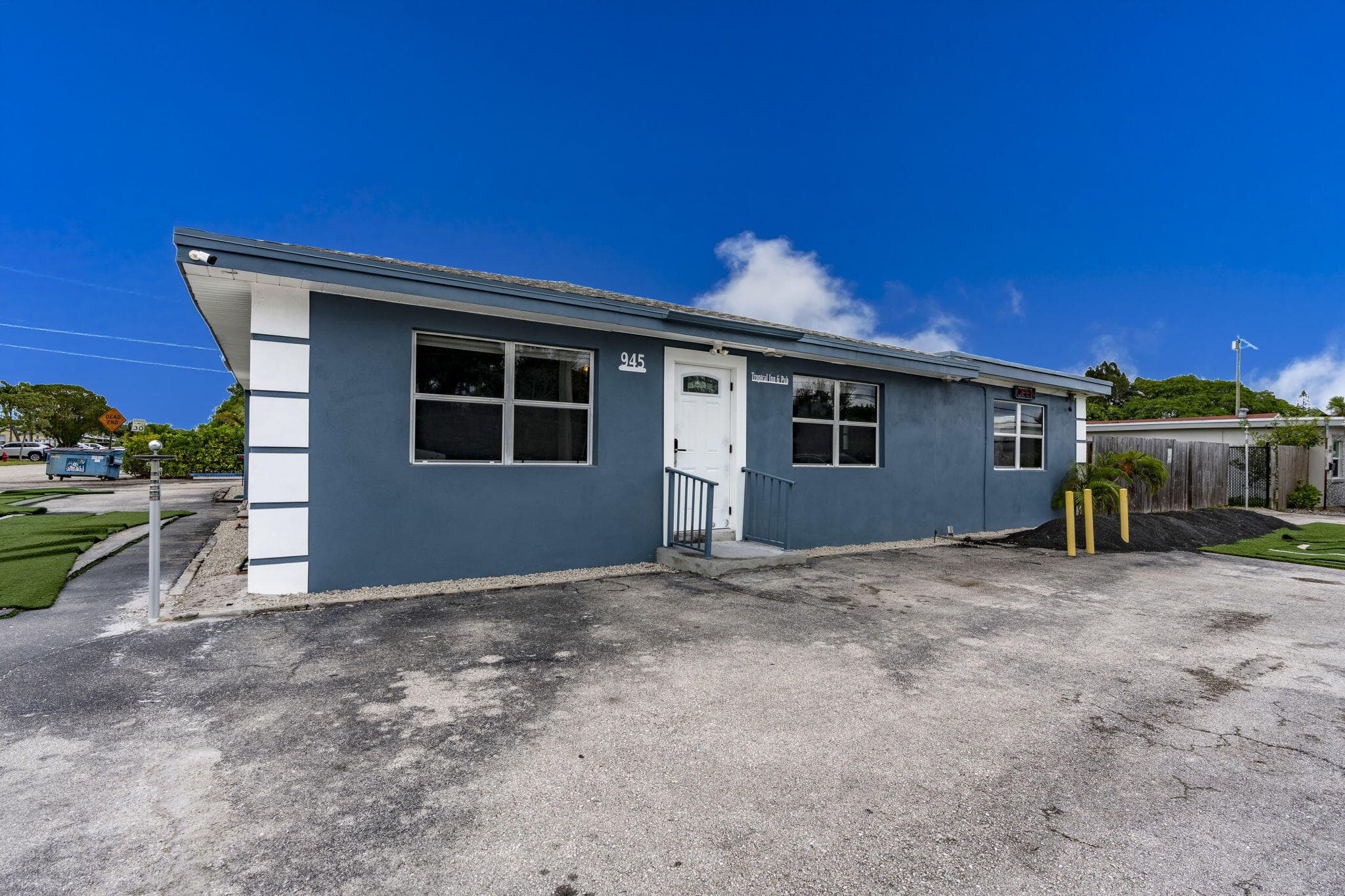 945 Miner Road, Lake Worth, FL 33462 — photo 4 of 102