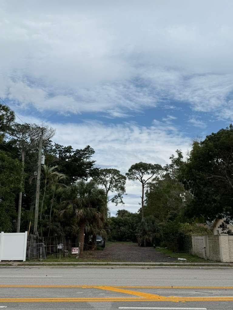 3630 S Haverhill Road, Greenacres, FL 33463 — photo 7 of 9