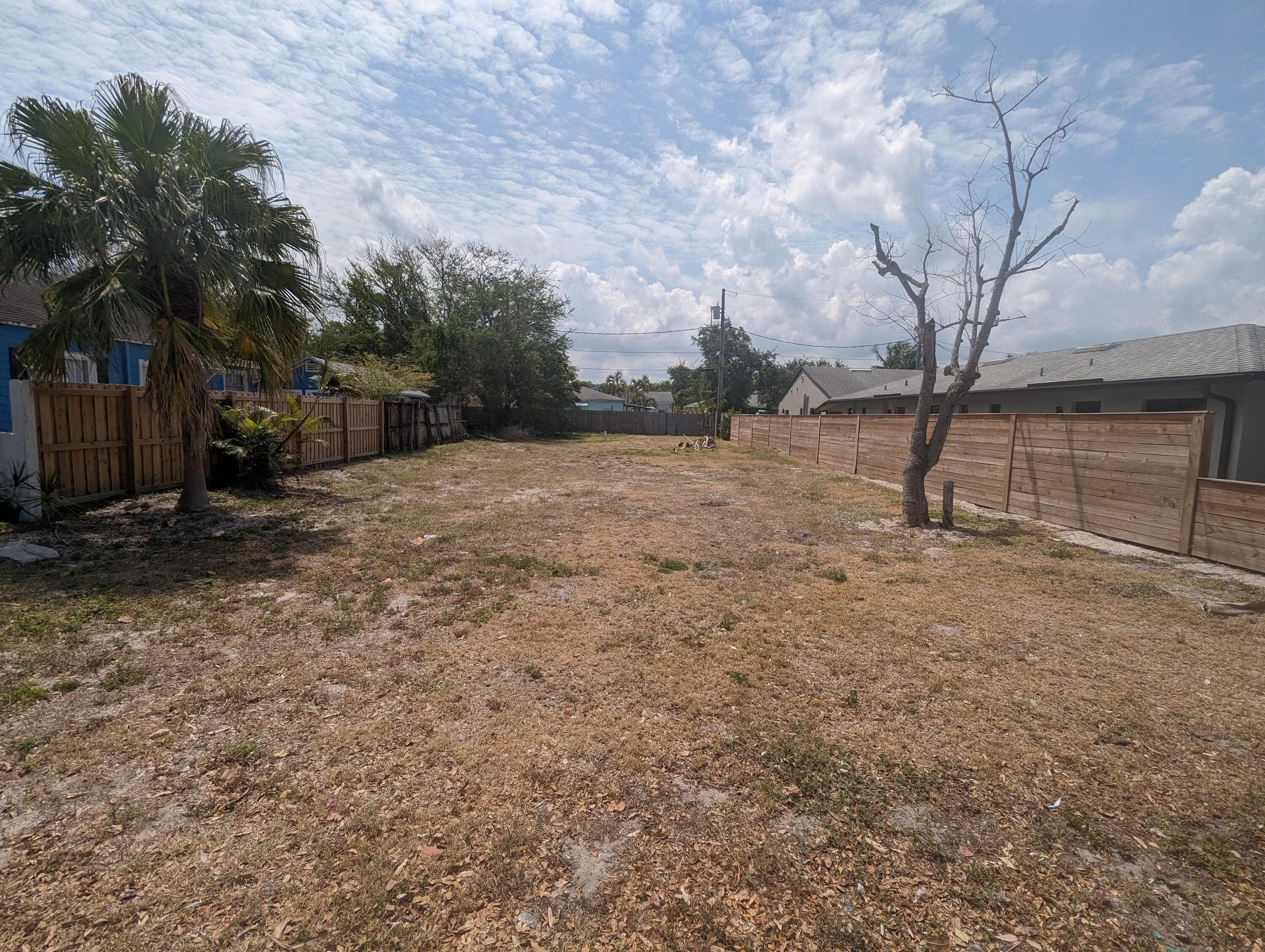 921 N L Street, Lake Worth Beach, FL 33460 — photo 1 of 3