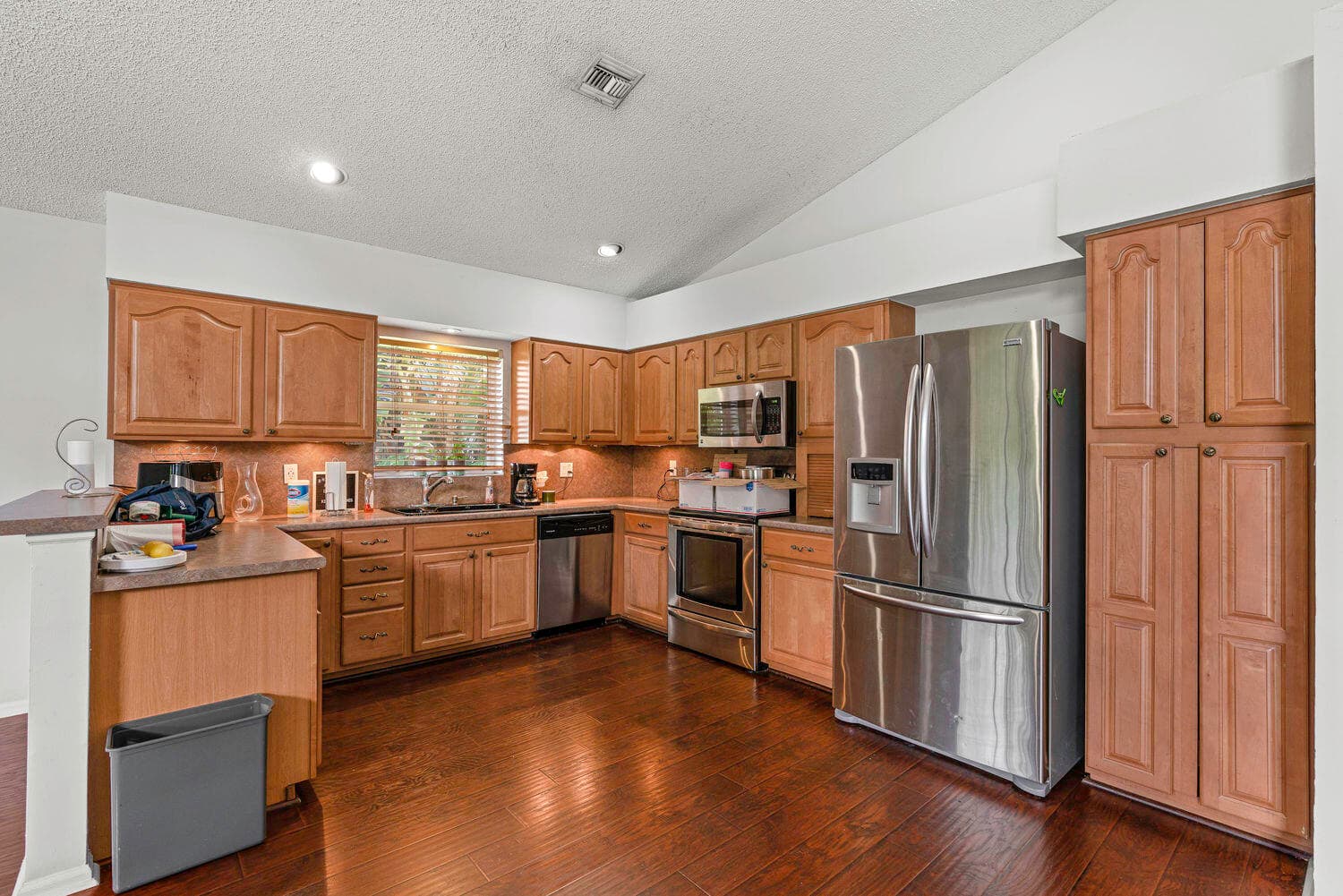 1304 Lake Breeze Drive, Wellington, FL 33414 — photo 5 of 15