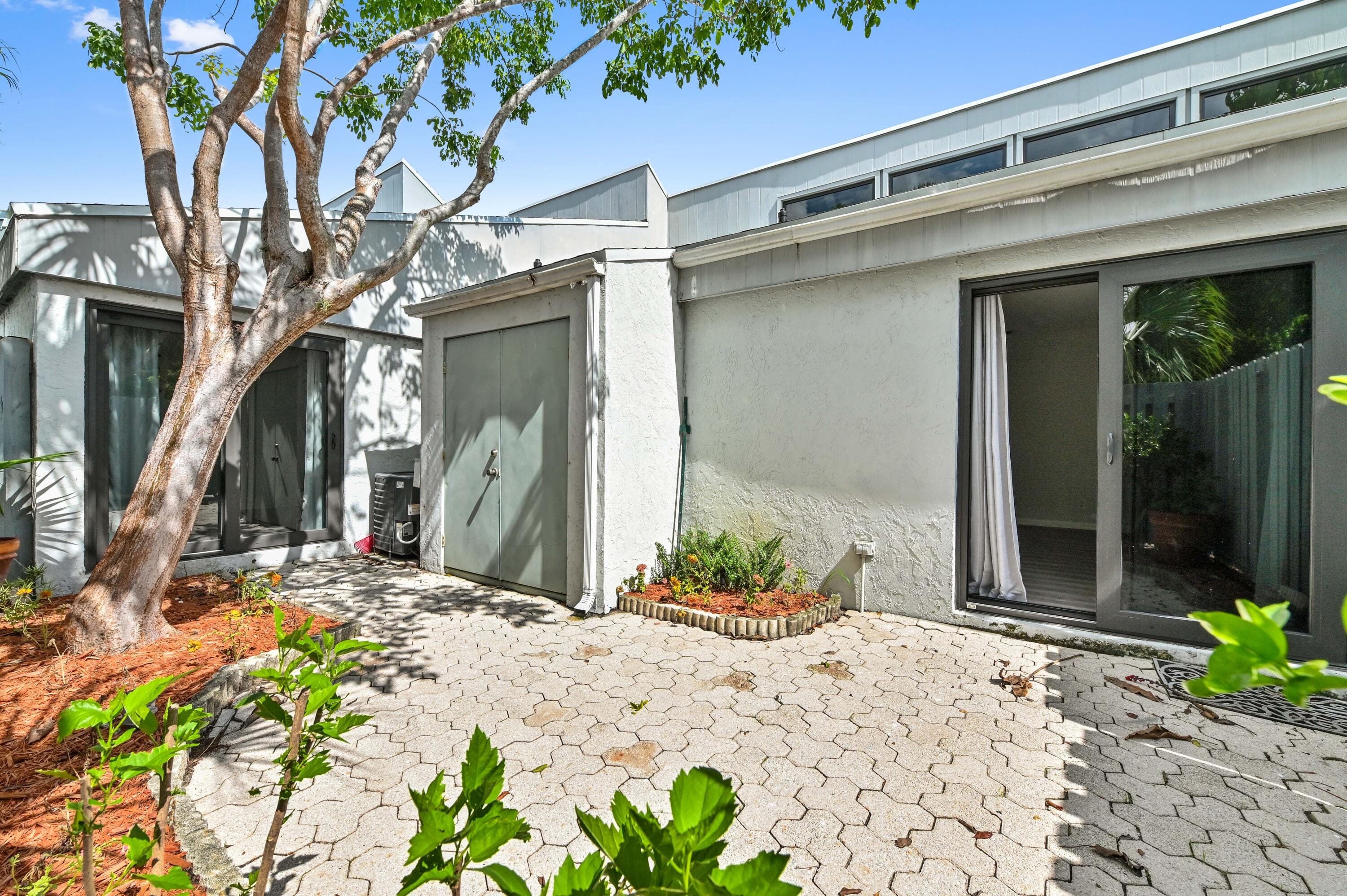 271 NW 15th Street, Boca Raton, FL 33432 — photo 6 of 35