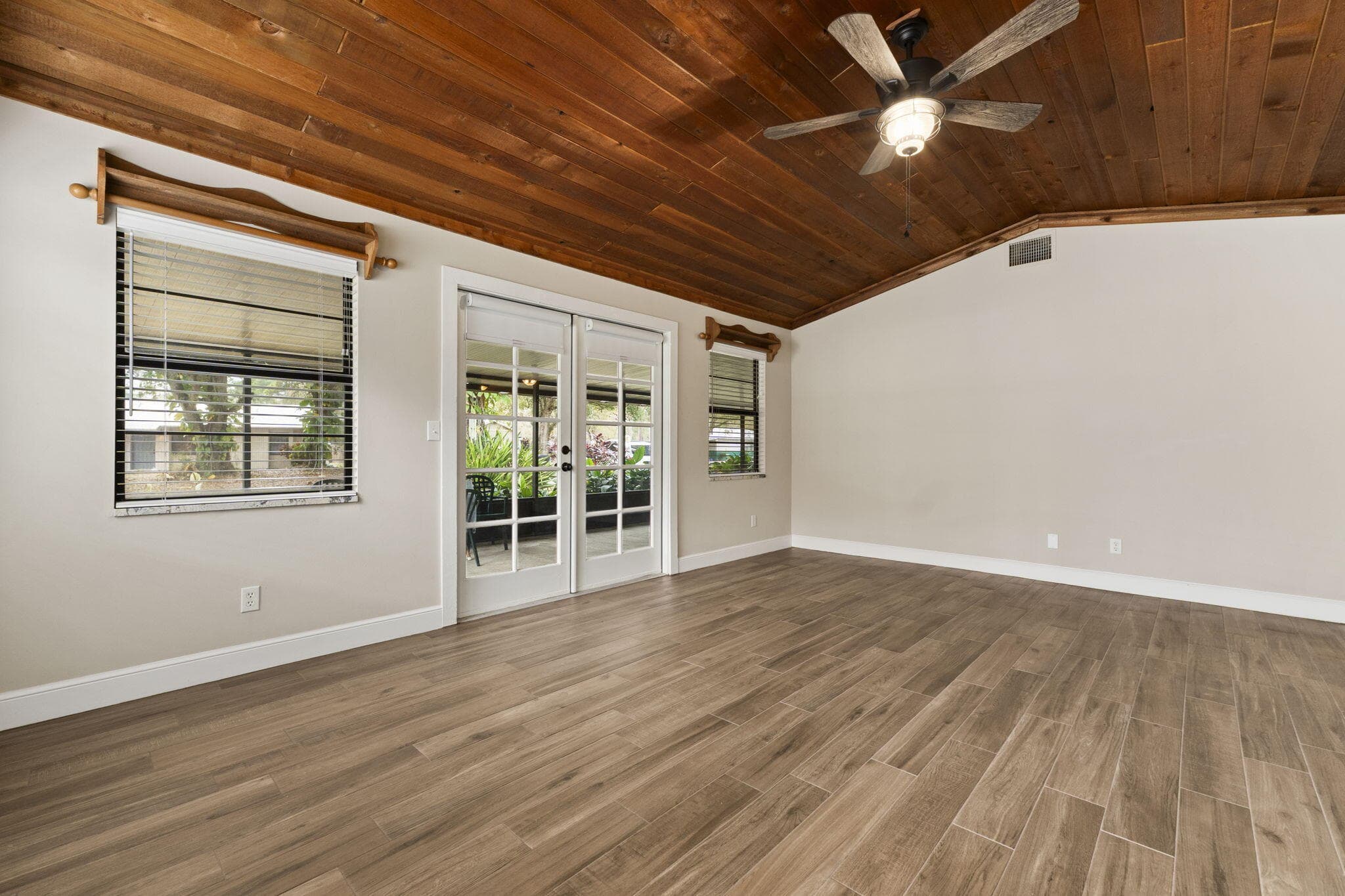 3585 SE 8th Street, Okeechobee, FL 34974 — photo 12 of 40