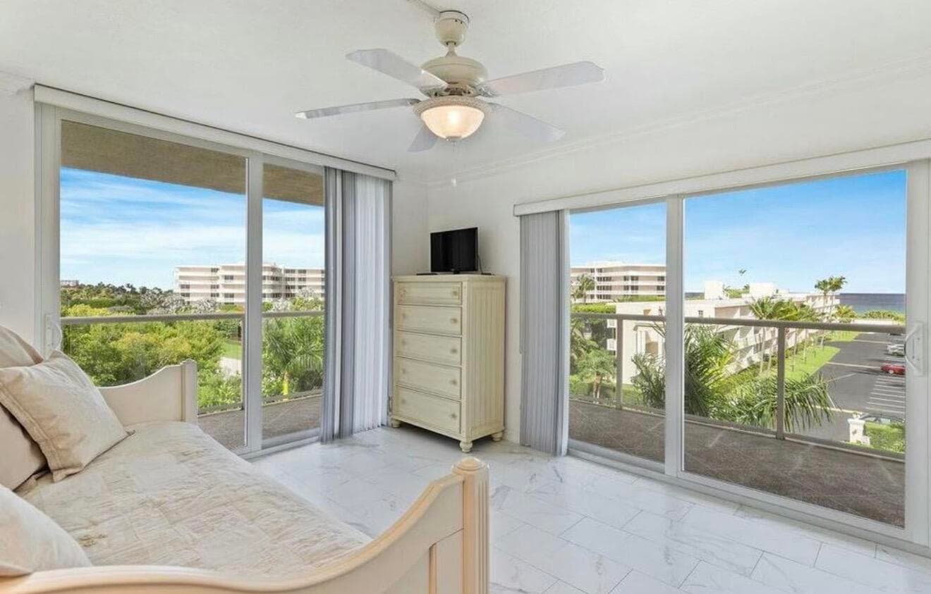 2560 S Ocean Boulevard 518, Palm Beach, FL 33480 — photo 13 of 27