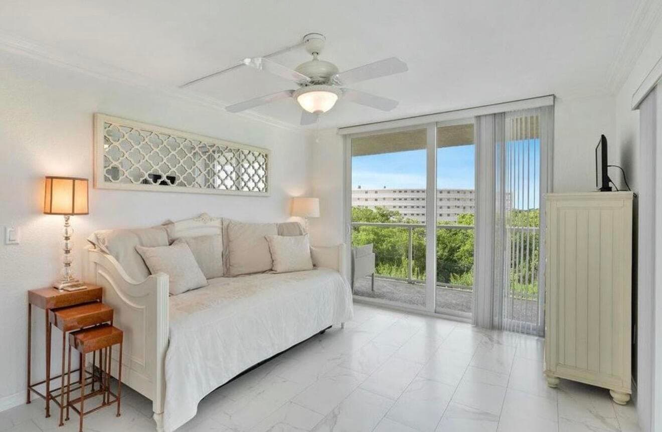 2560 S Ocean Boulevard 518, Palm Beach, FL 33480 — photo 14 of 27