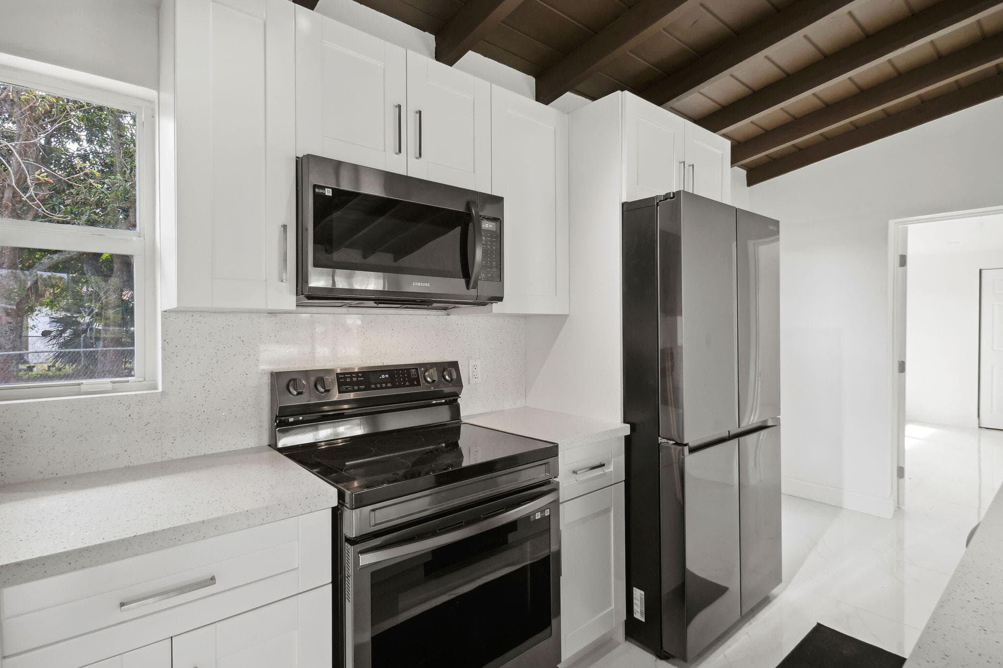 1530 NW 18th Court, Fort Lauderdale, FL 33311 — photo 10 of 26