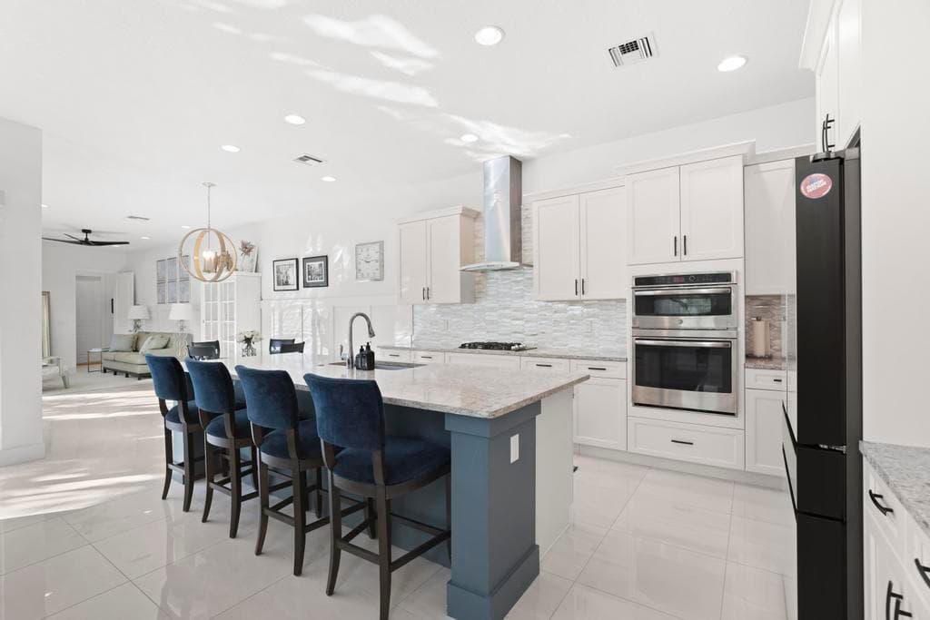 7037 Edison Place, Palm Beach Gardens, FL 33418 — photo 12 of 79