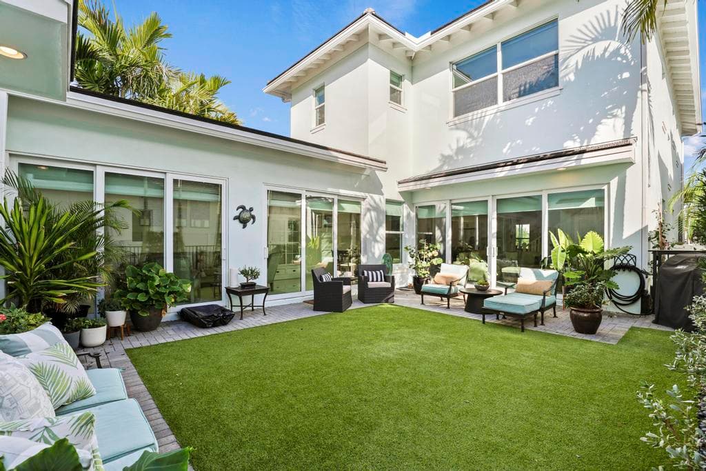 7037 Edison Place, Palm Beach Gardens, FL 33418 — photo 52 of 79