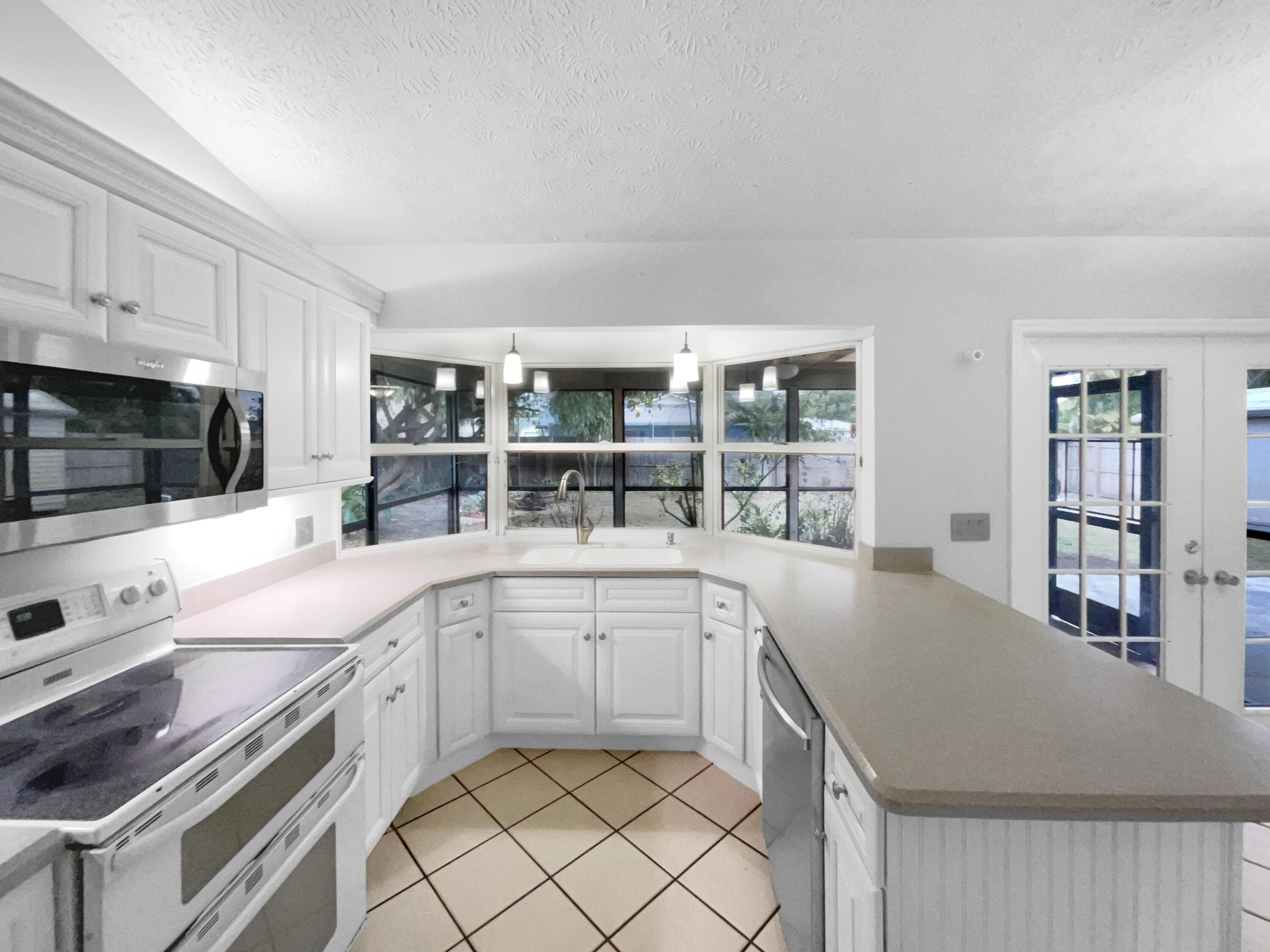 5409 Hickory Drive, Fort Pierce, FL 34982 — photo 2 of 28