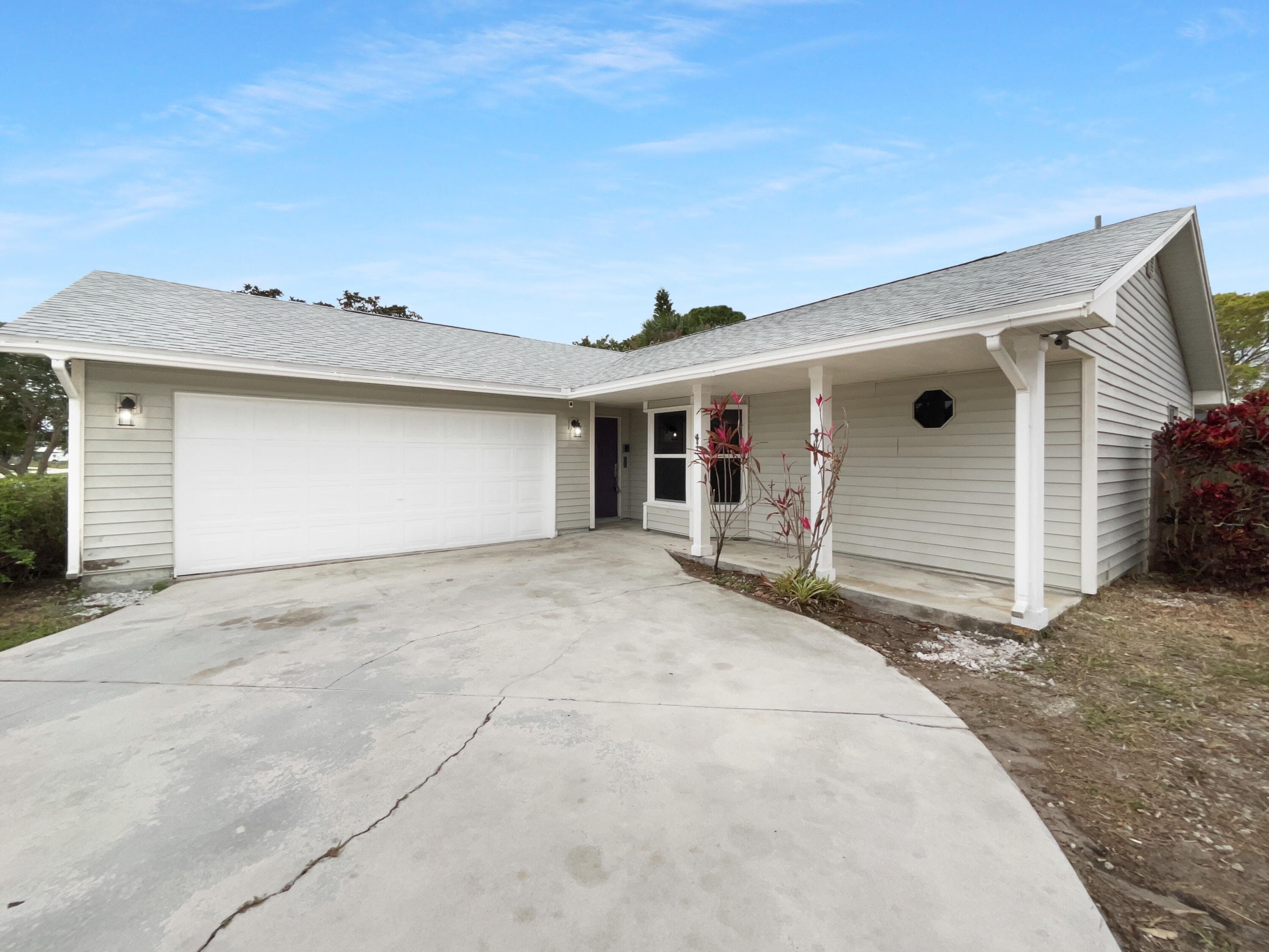 5409 Hickory Drive, Fort Pierce, FL 34982 — photo 7 of 28