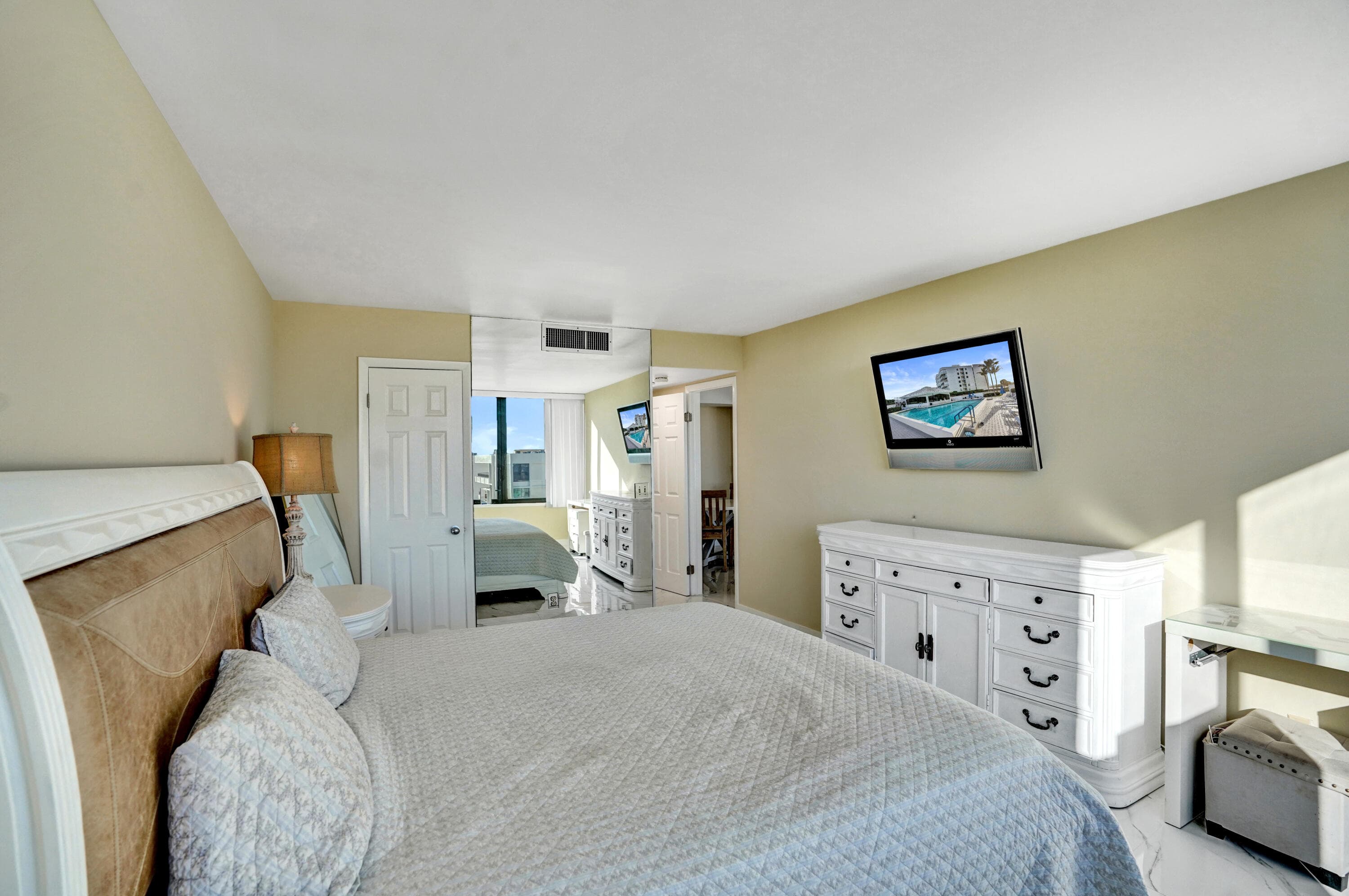3590 S Ocean Boulevard 809, South Palm Beach, FL 33480 — photo 36 of 85
