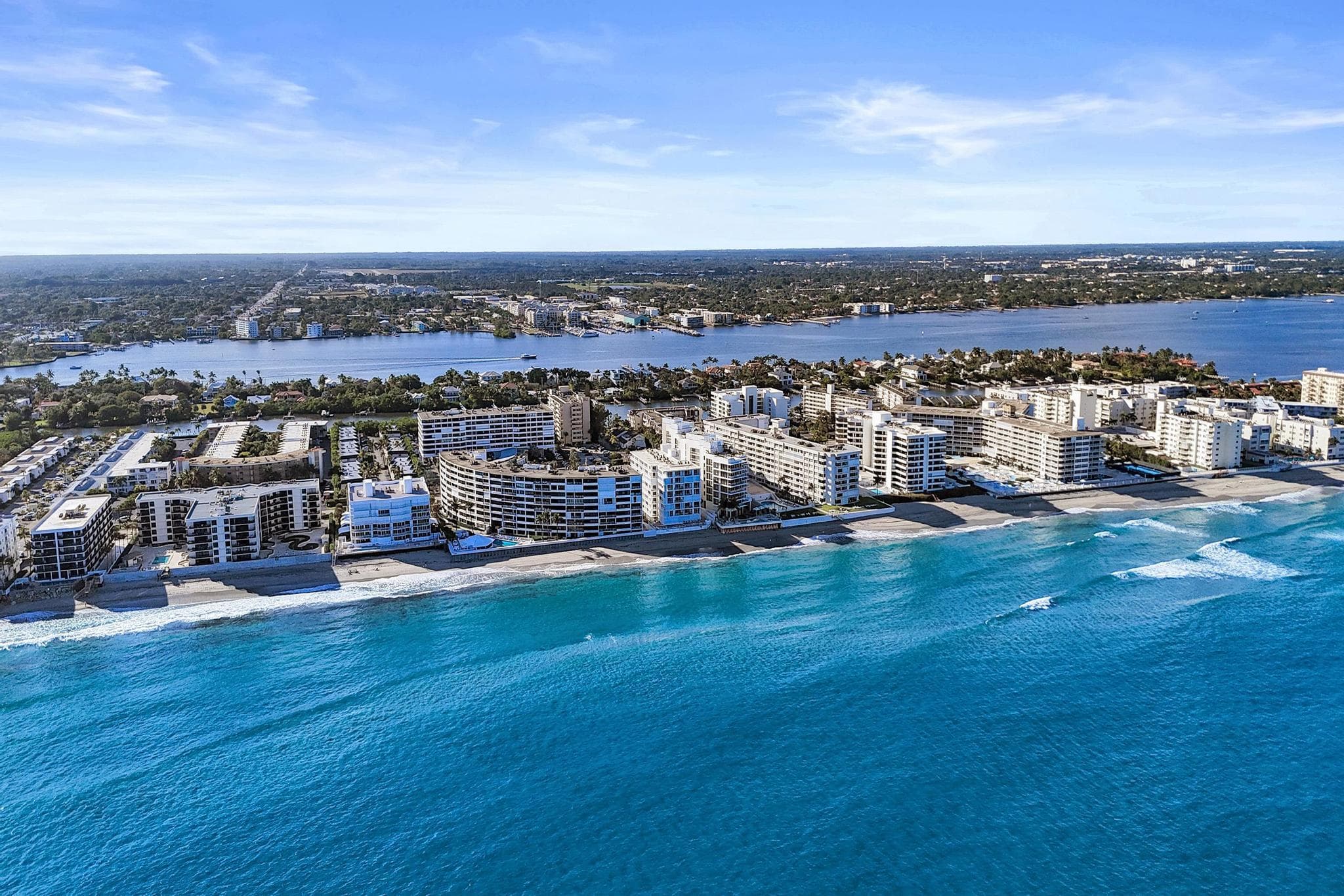 3590 S Ocean Boulevard 809, South Palm Beach, FL 33480 — photo 8 of 85