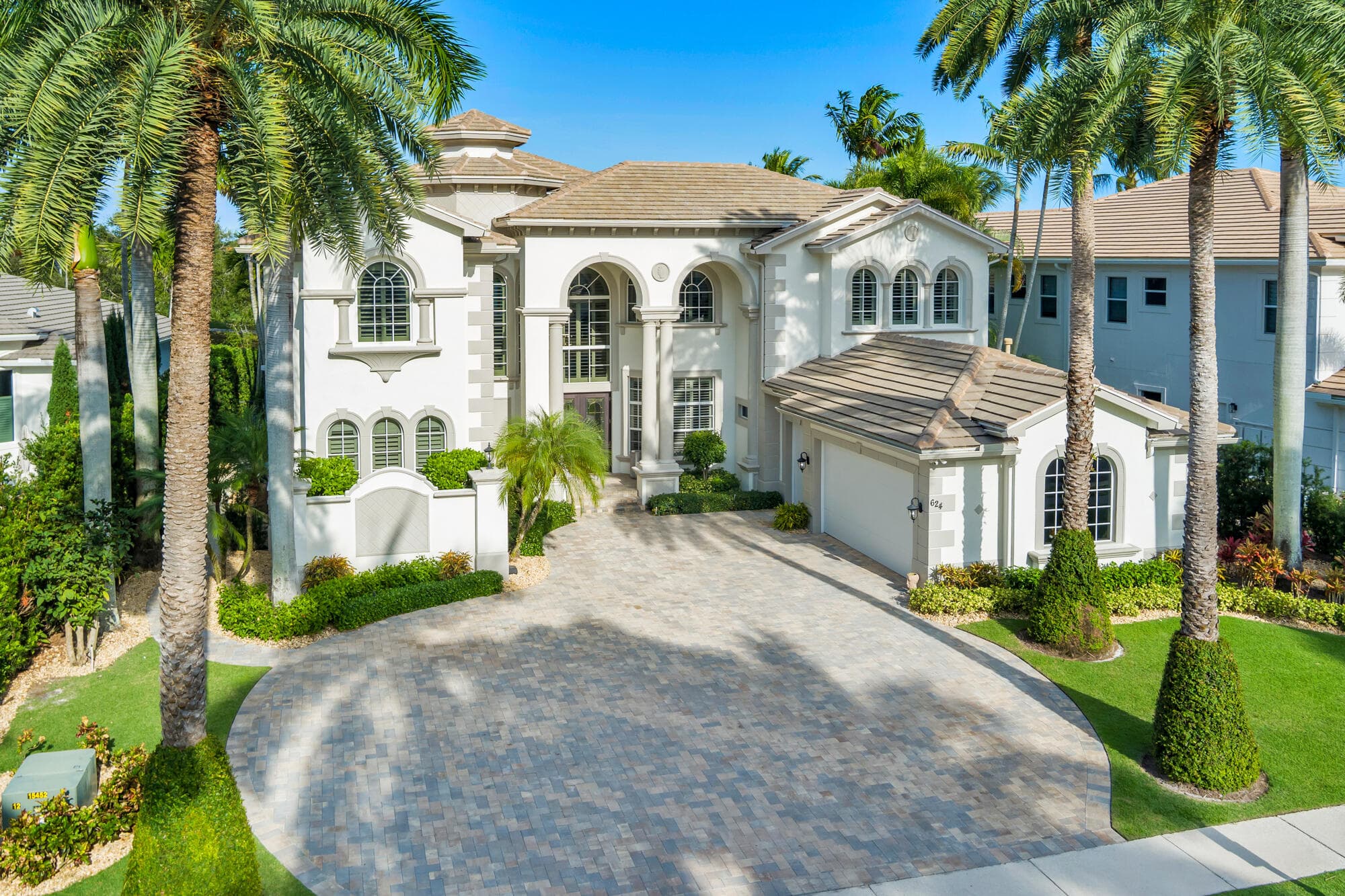 624 Hermitage Circle, Palm Beach Gardens, FL 33410 — photo 2 of 60