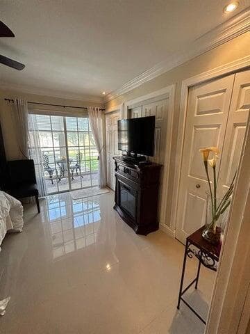 9141 Sunrise Lakes Boulevard 208, Sunrise, FL 33322 — photo 10 of 14