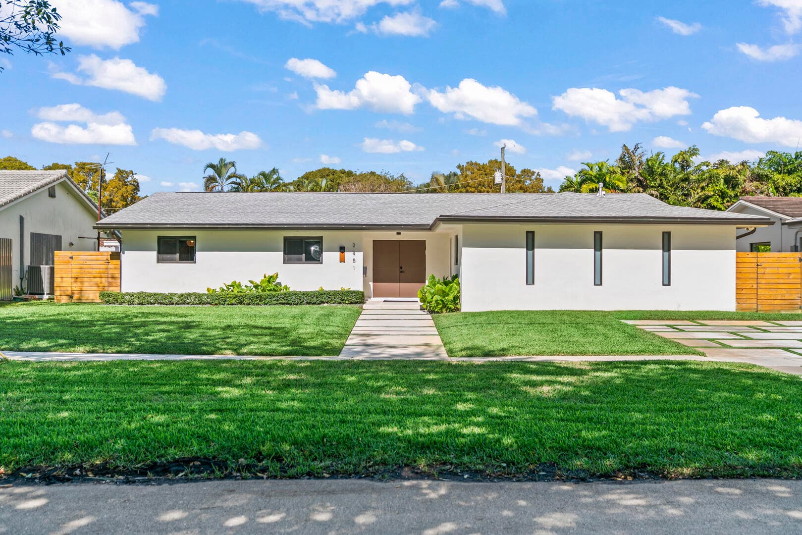 2451 NE 199th Street, Miami, FL 33180 — photo 4 of 48