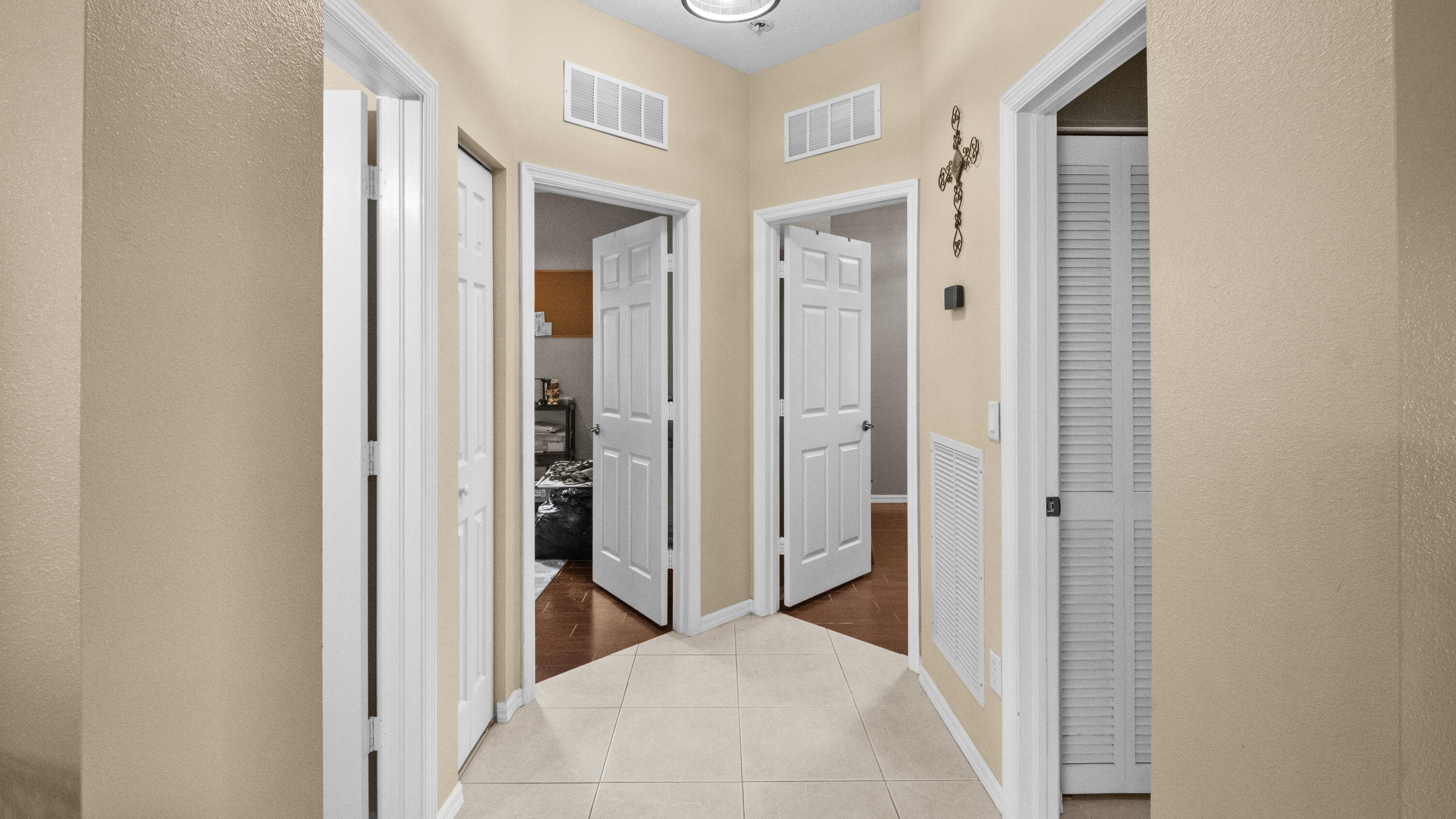 222 SW Manatee Springs Way, Port St. Lucie, FL 34986 — photo 4 of 35
