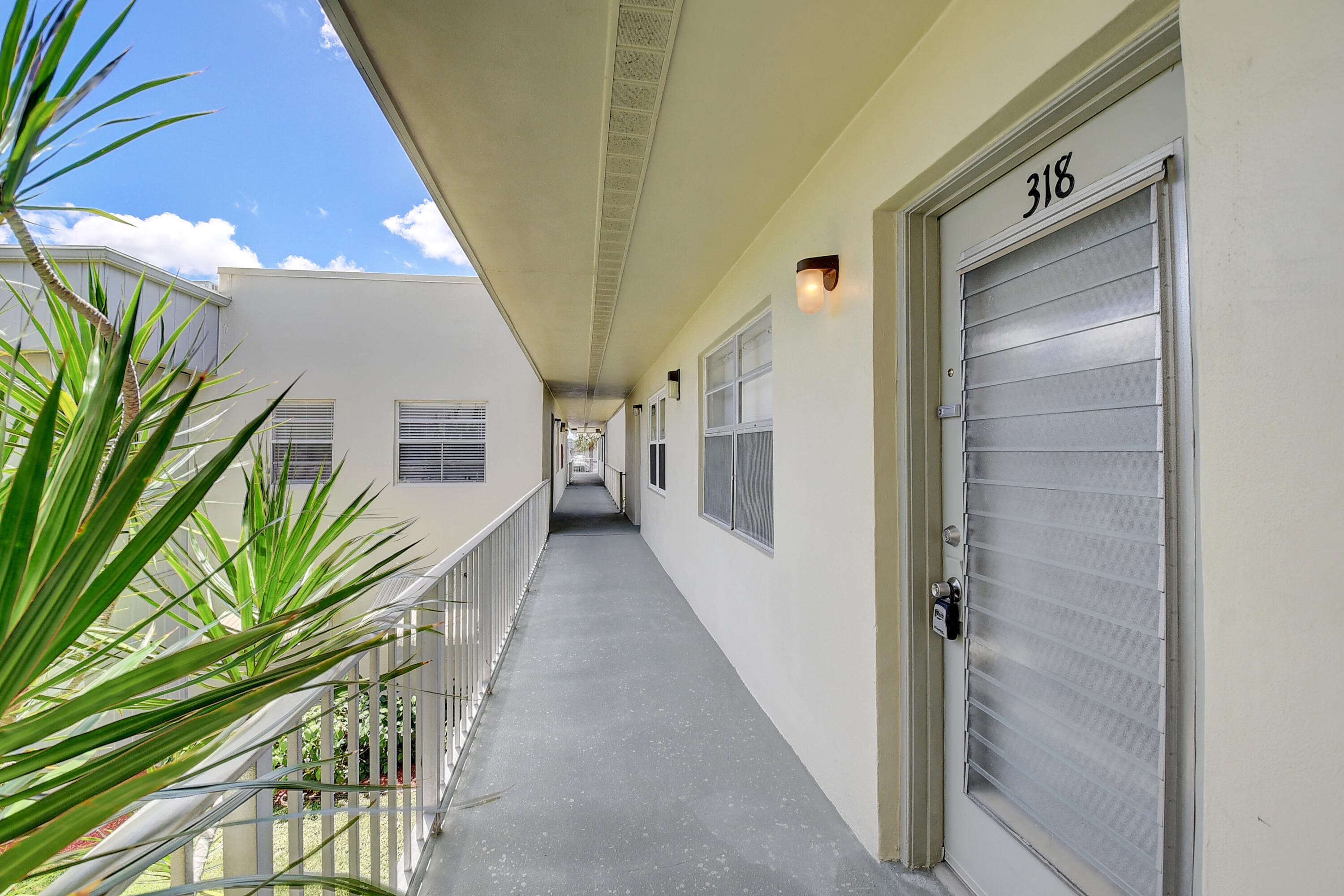 318 Monaco G Boulevard G, Delray Beach, FL 33446 — photo 7 of 31