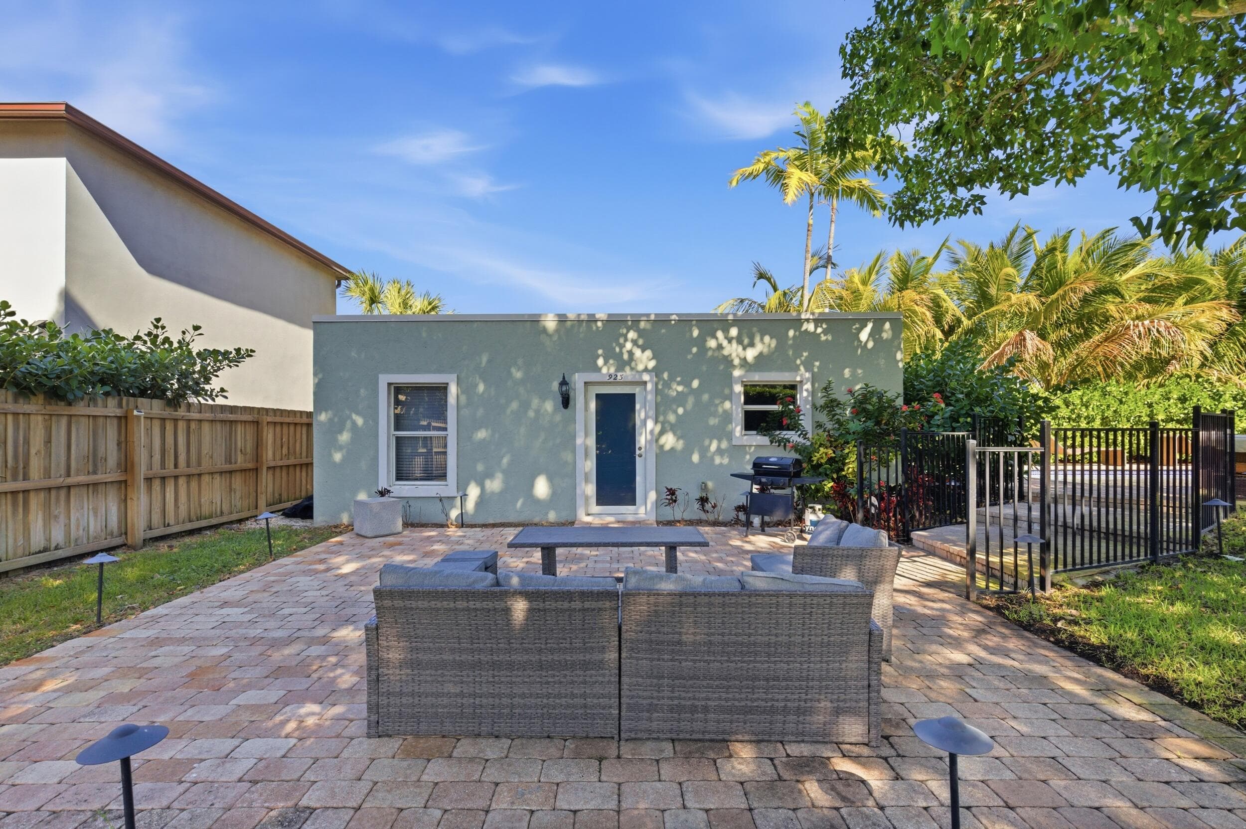 921 Ortega Road, West Palm Beach, FL 33405 — photo 28 of 60