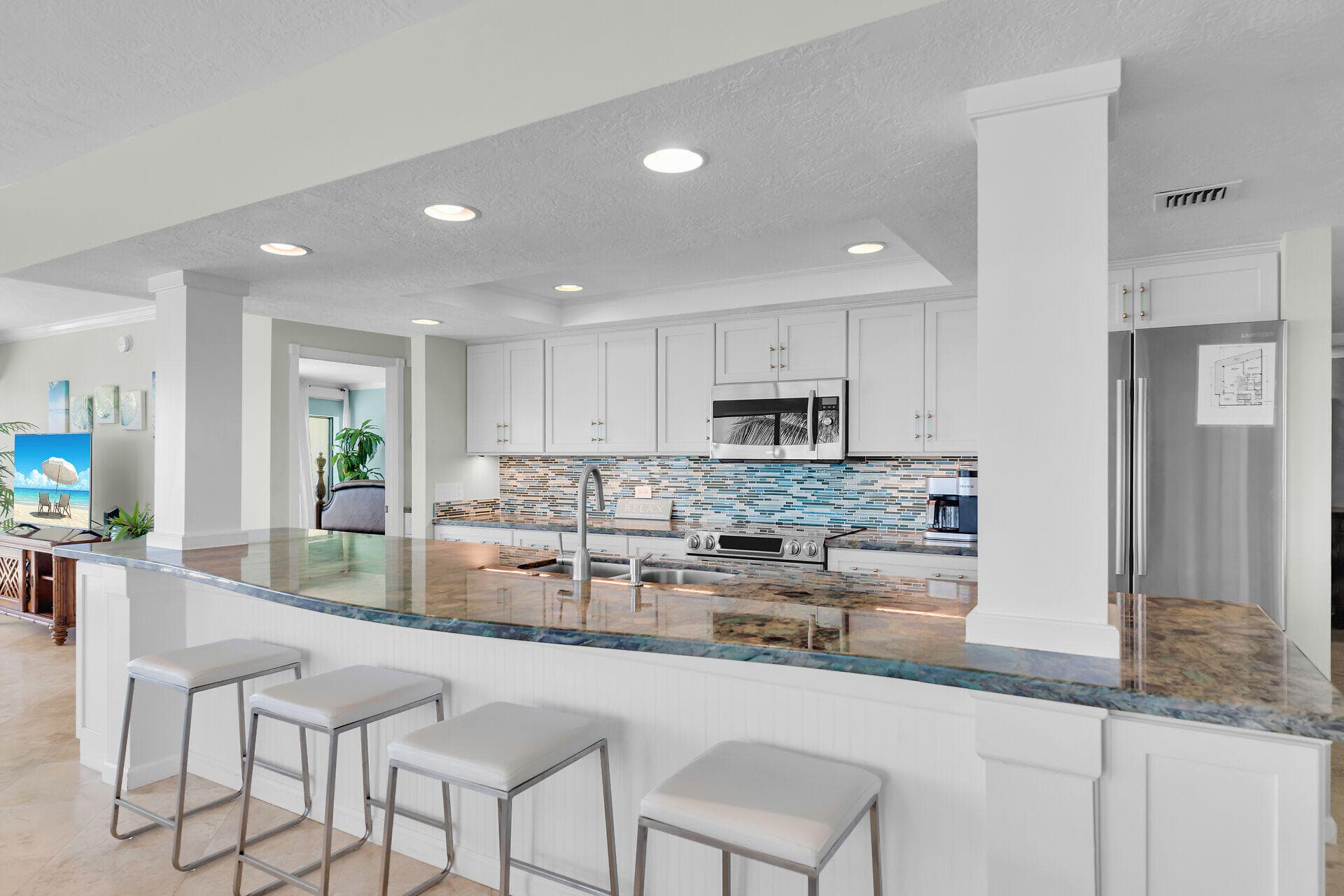 1133 W Ocean Drive 17, Key Colony Beach, FL 33050 — photo 7 of 50