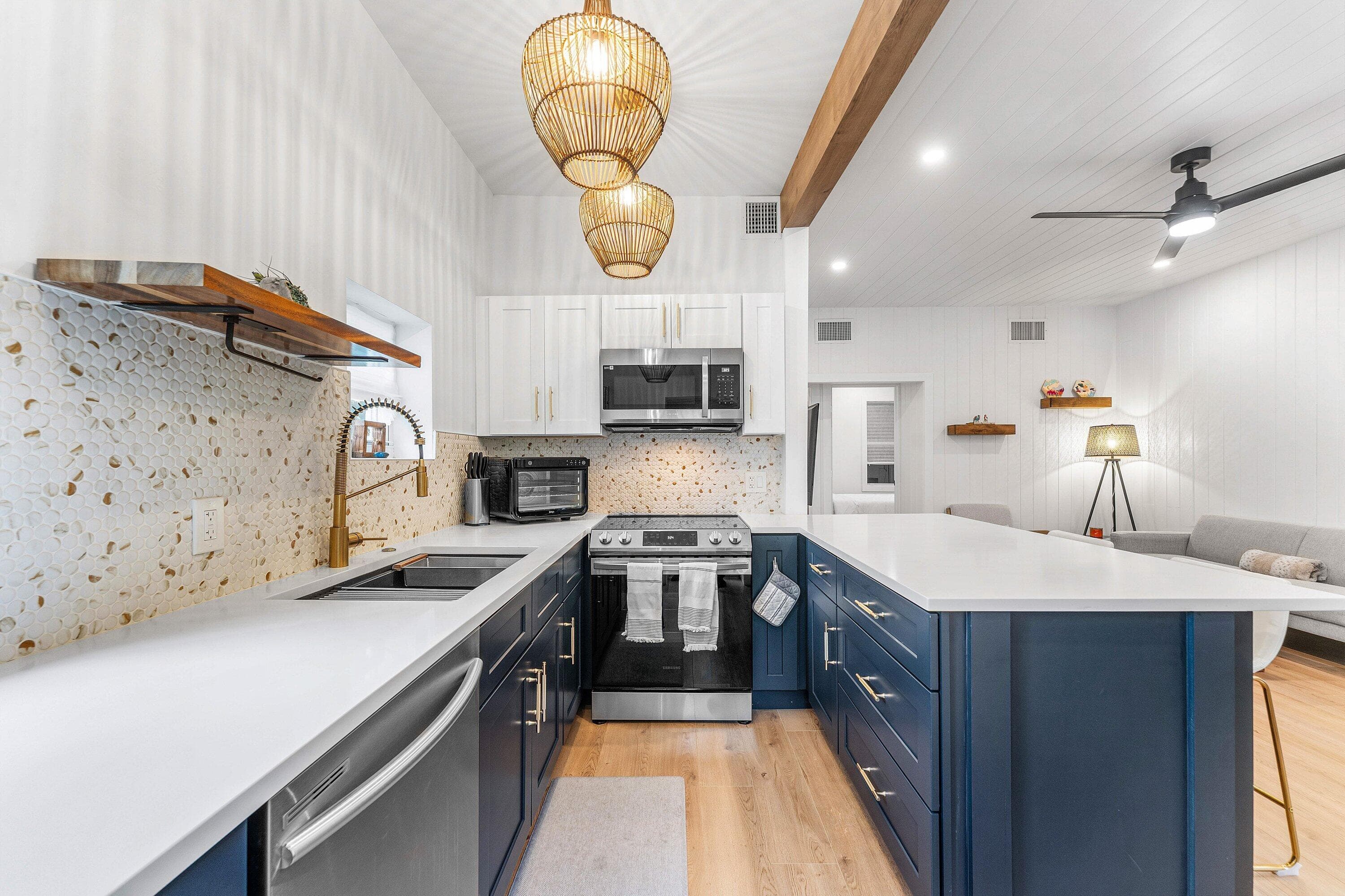 709 SW 9th Court, Delray Beach, FL 33444 — photo 13 of 32