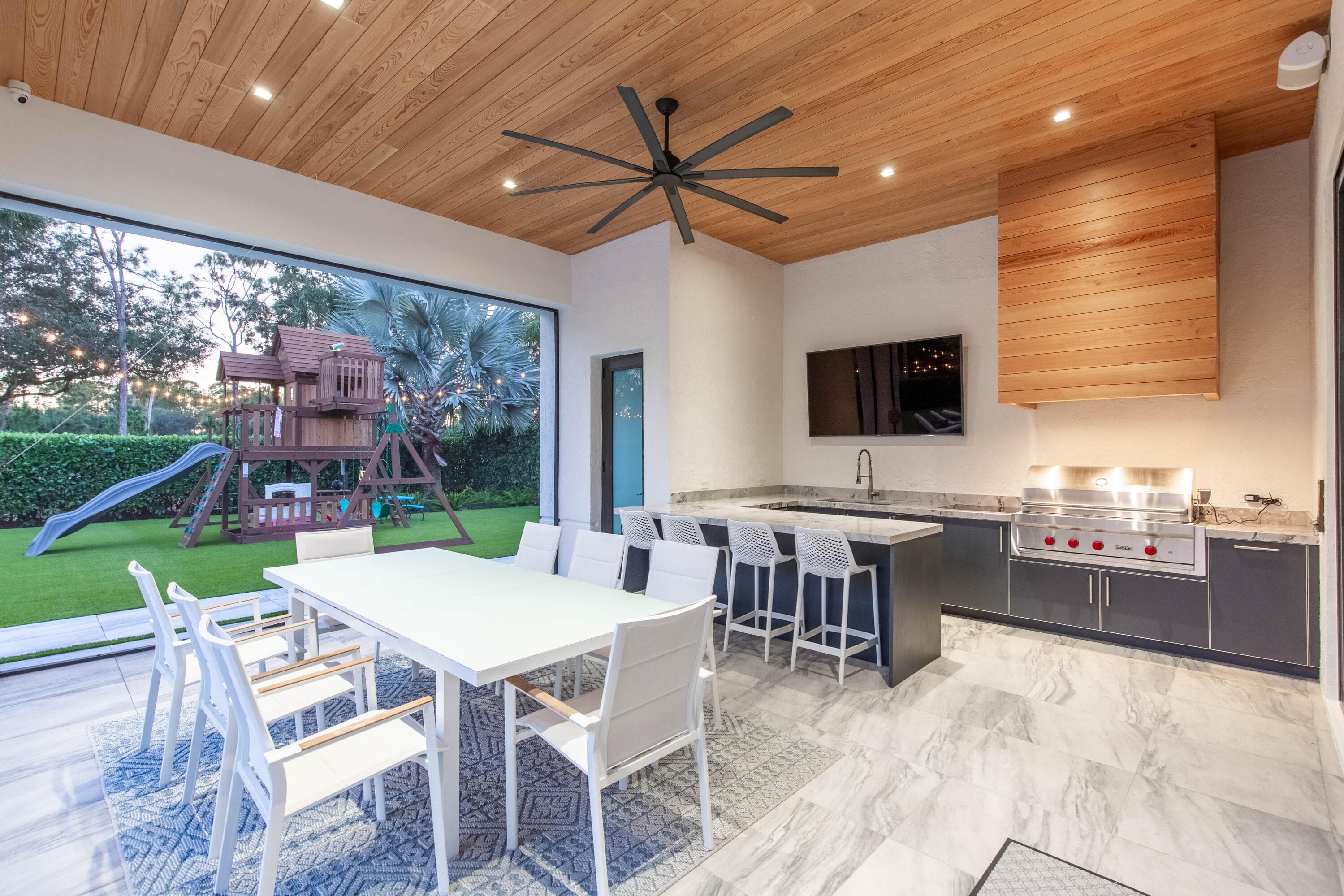 1768 Breakers West Boulevard W, West Palm Beach, FL 33411 — photo 14 of 38